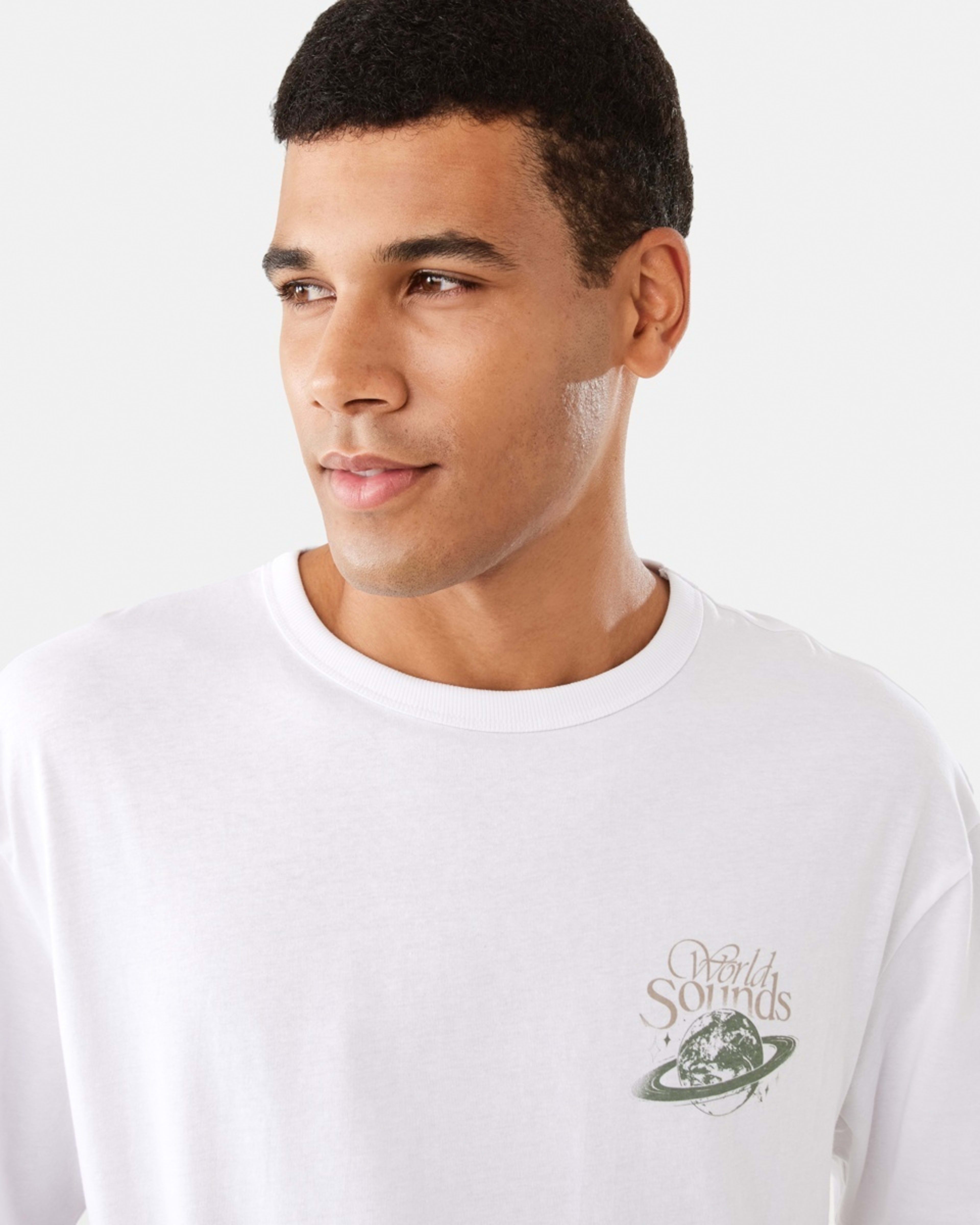 5 Oversized Graphic T-shirt White, 5 of 7