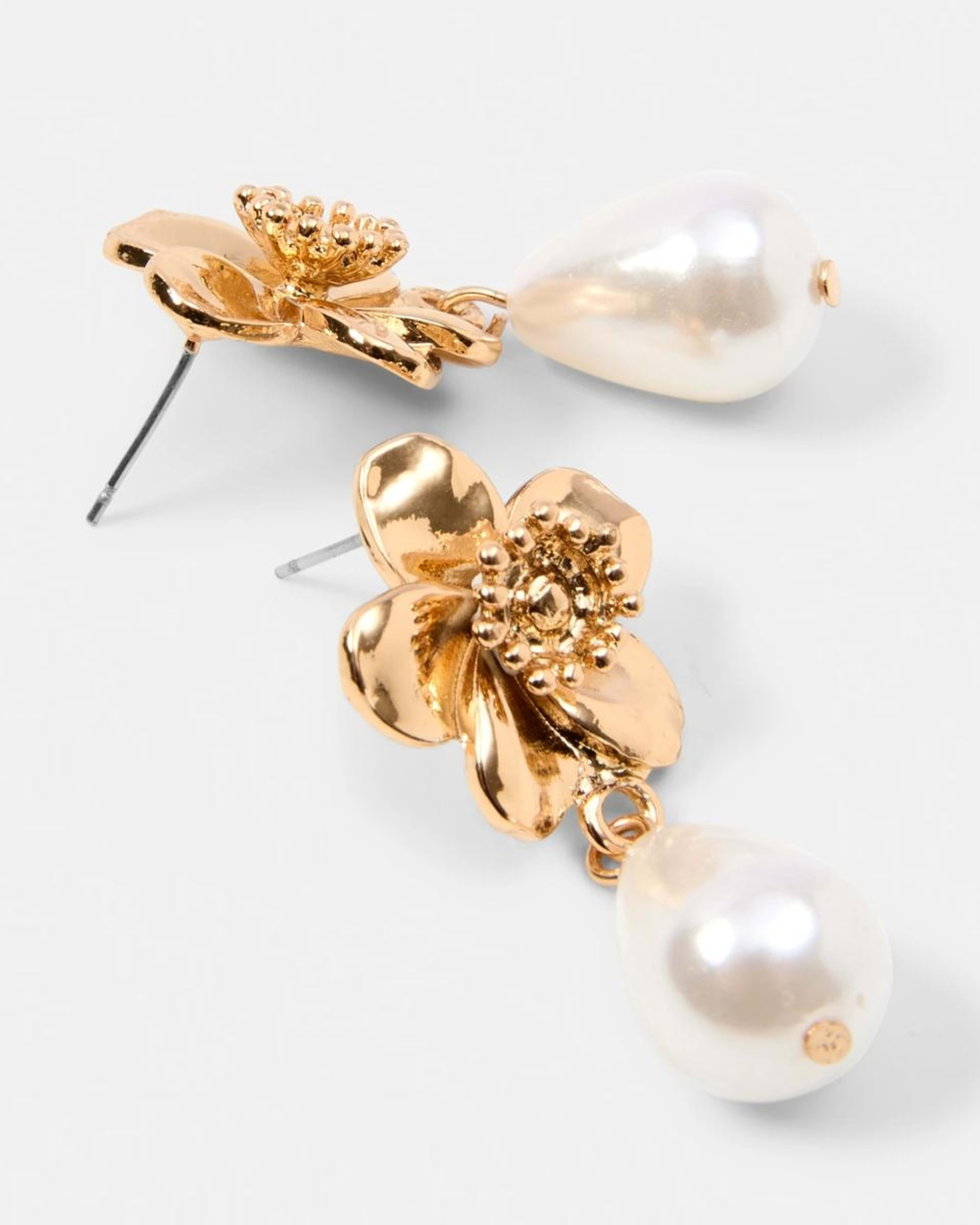 3 Small Flower and Faux Pearl Drop Earrings - Gold Tone Gold, 3 of 5