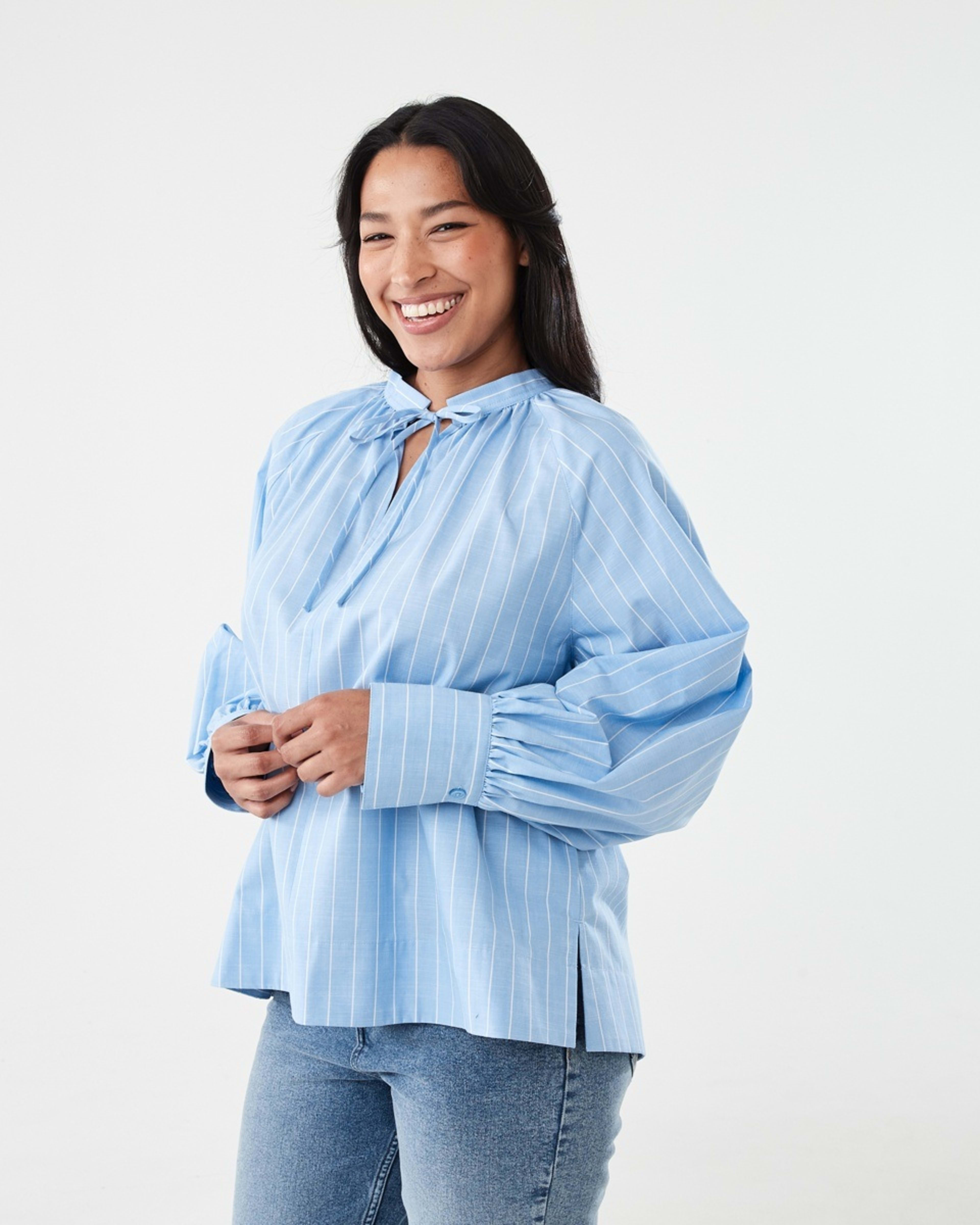 3 Long Sleeve Poet Blouse Core Str, 3 of 7