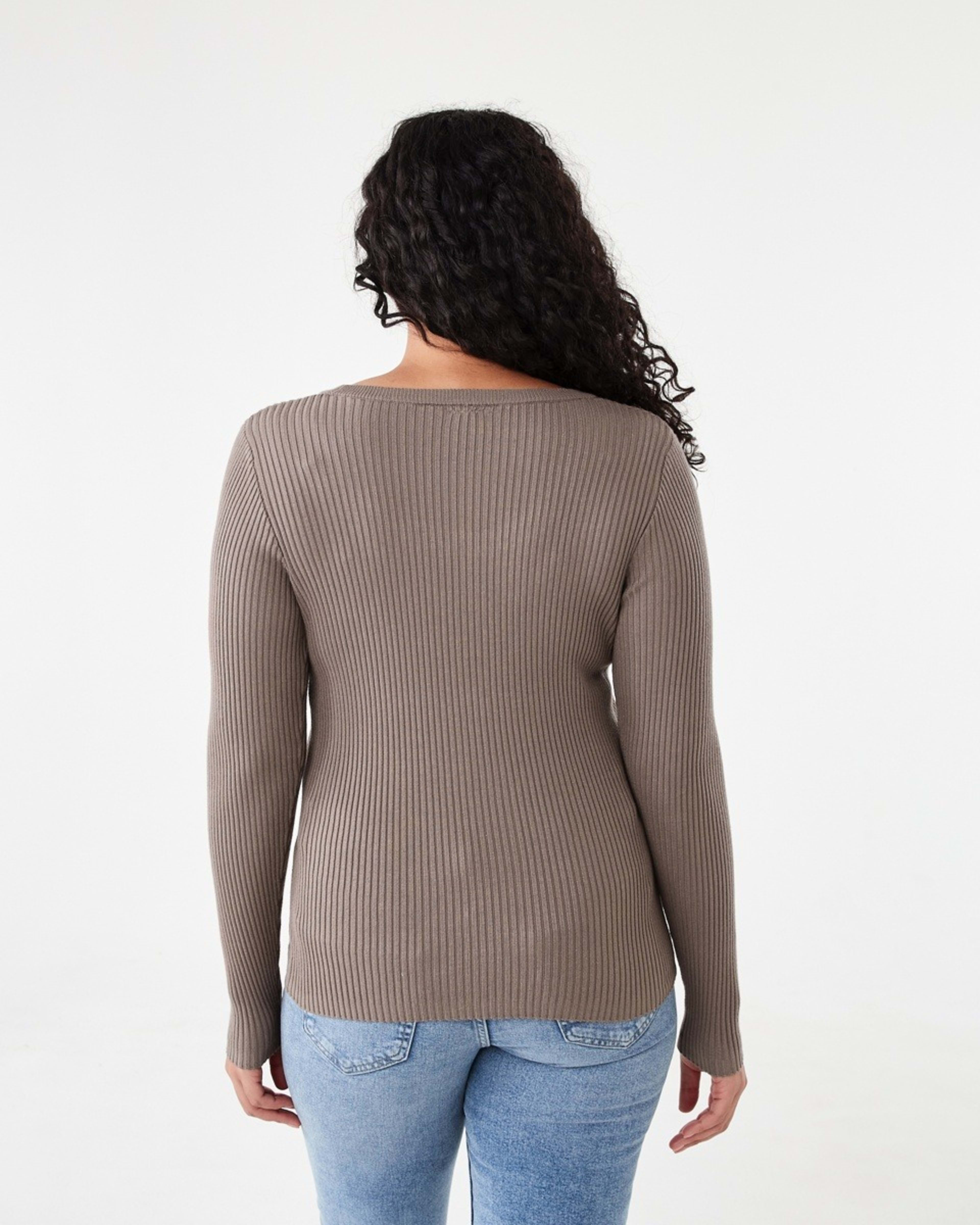 3 Long Sleeve Scoop Neck Top Taupe Brn, 3 of 5