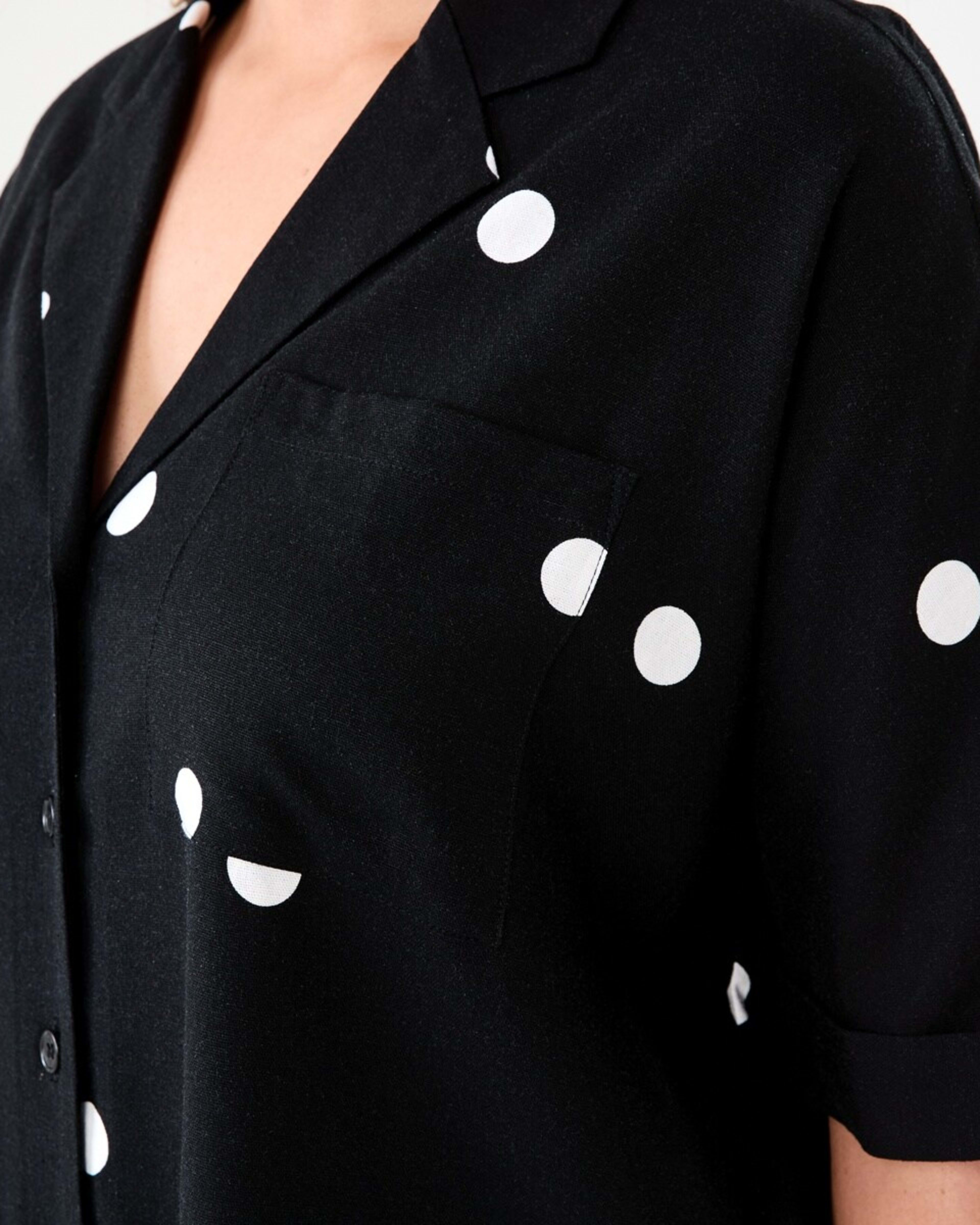 7 Short Dolman Sleeve Shirt POLKA DOT BLACK, 7 of 8