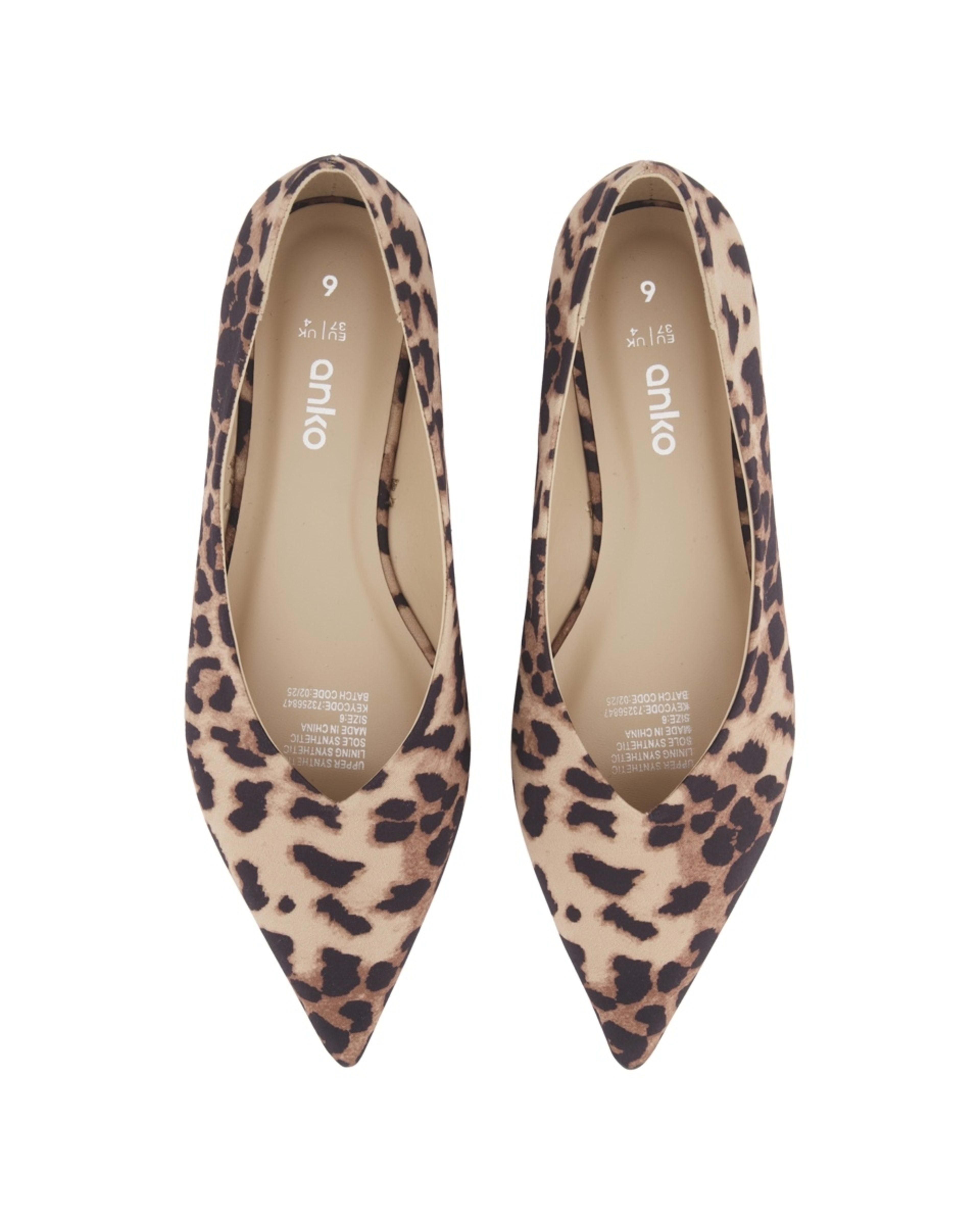 2 Pointed Toe Flats Lt Leopard, 2 of 3