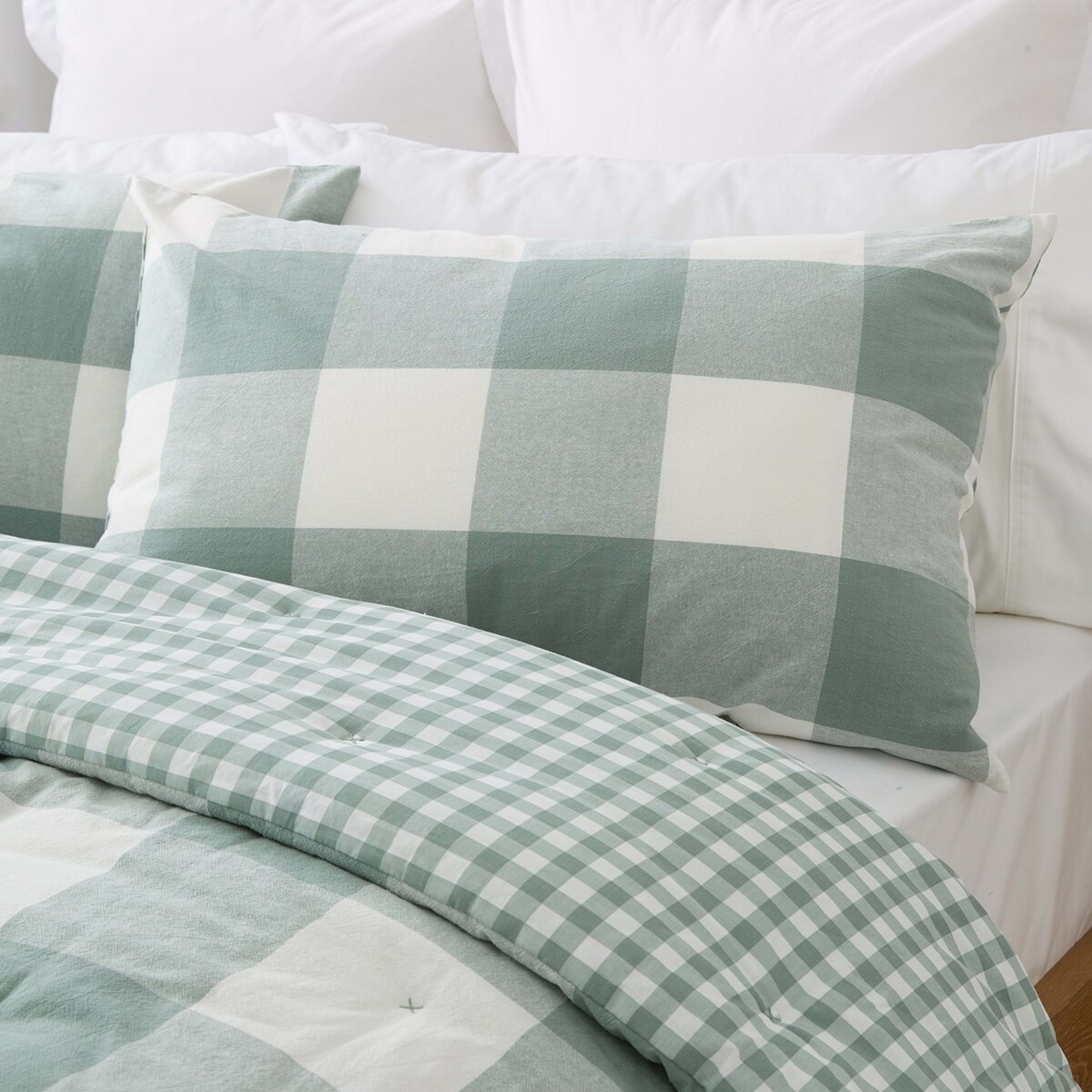 3 Check Cotton Cover Reversible Comforter Set - Queen Bed, Green and White, 3 of 7