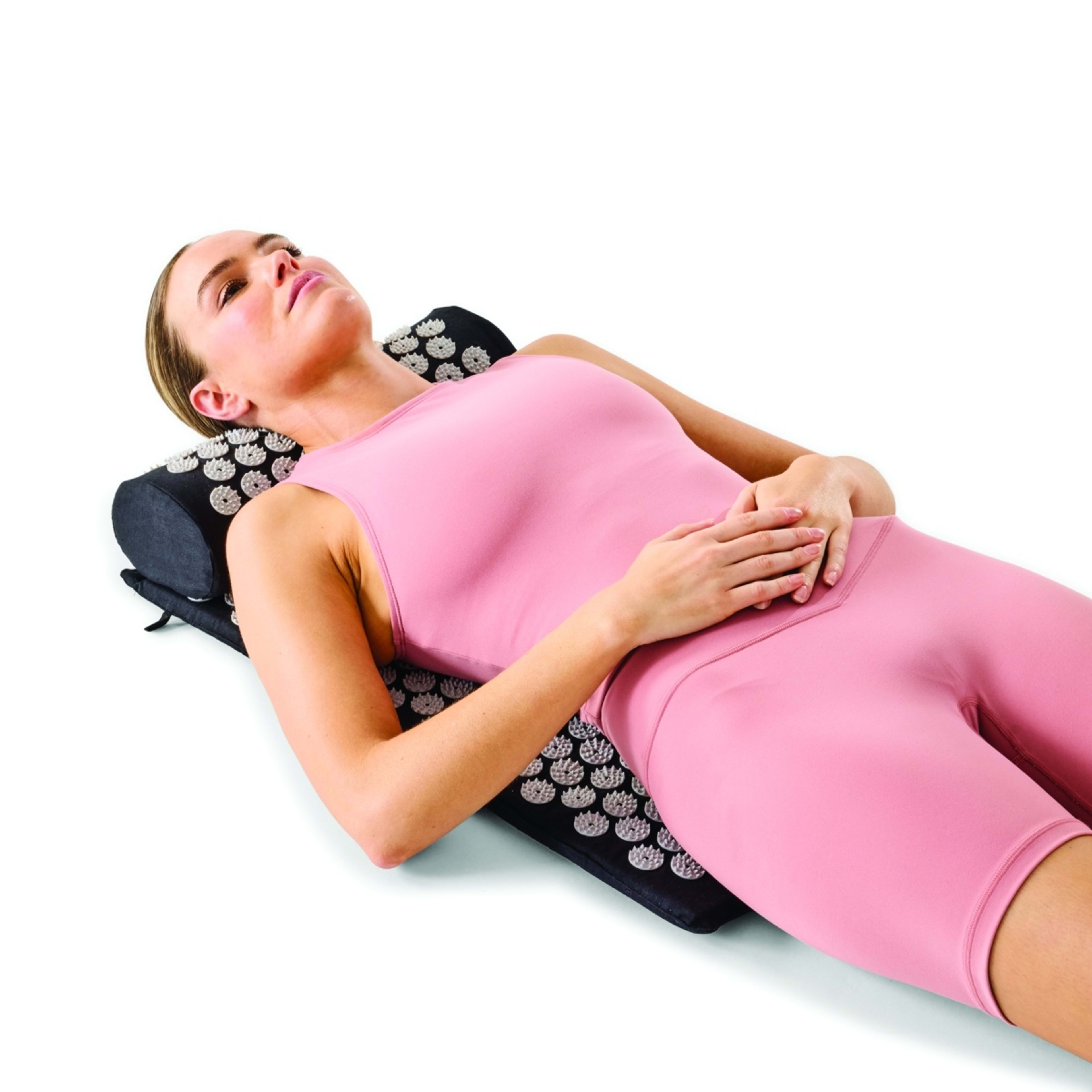 1 Acupressure Mat Set, 1 of 10