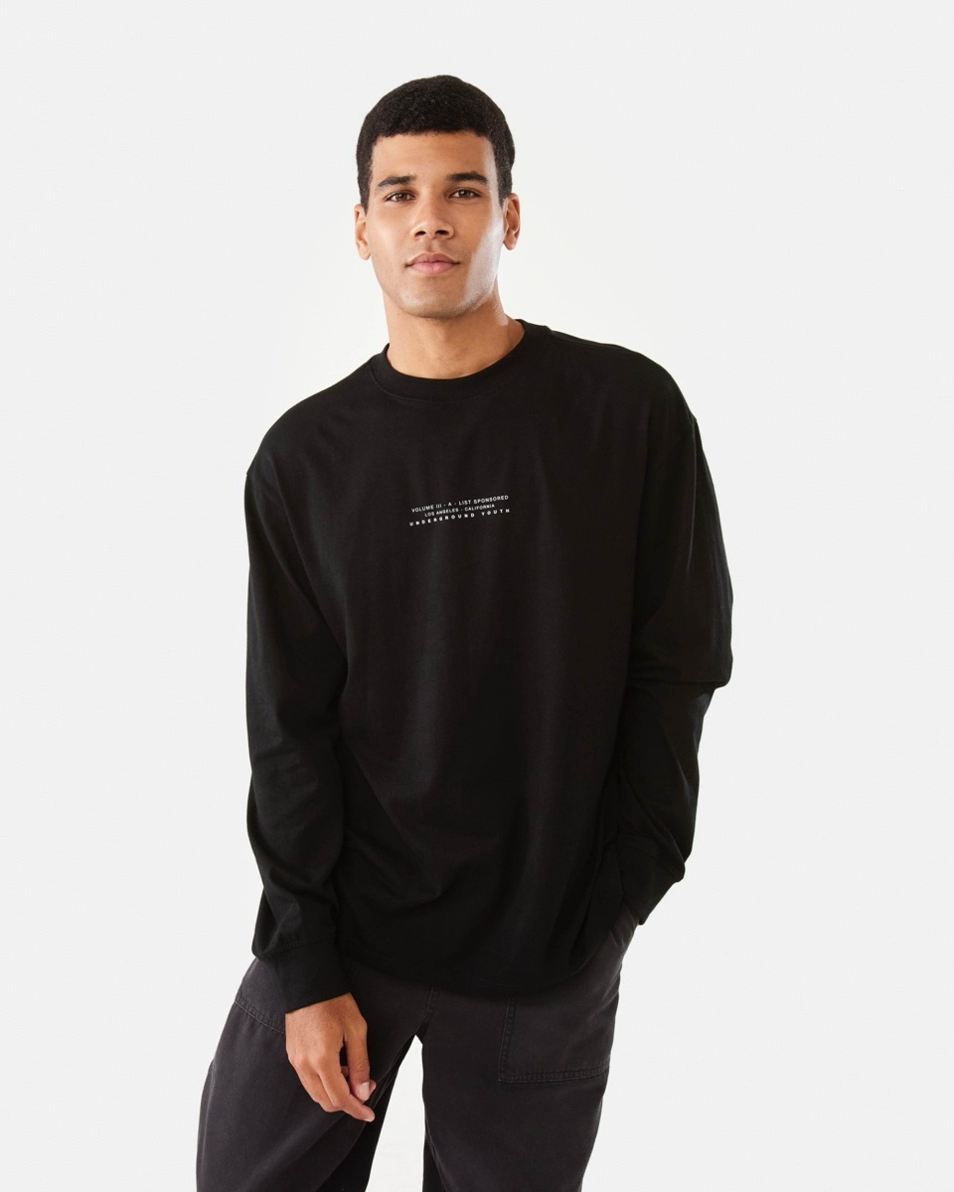 1 Long Sleeve Oversized Graphic T-shirt Black, 1 of 7