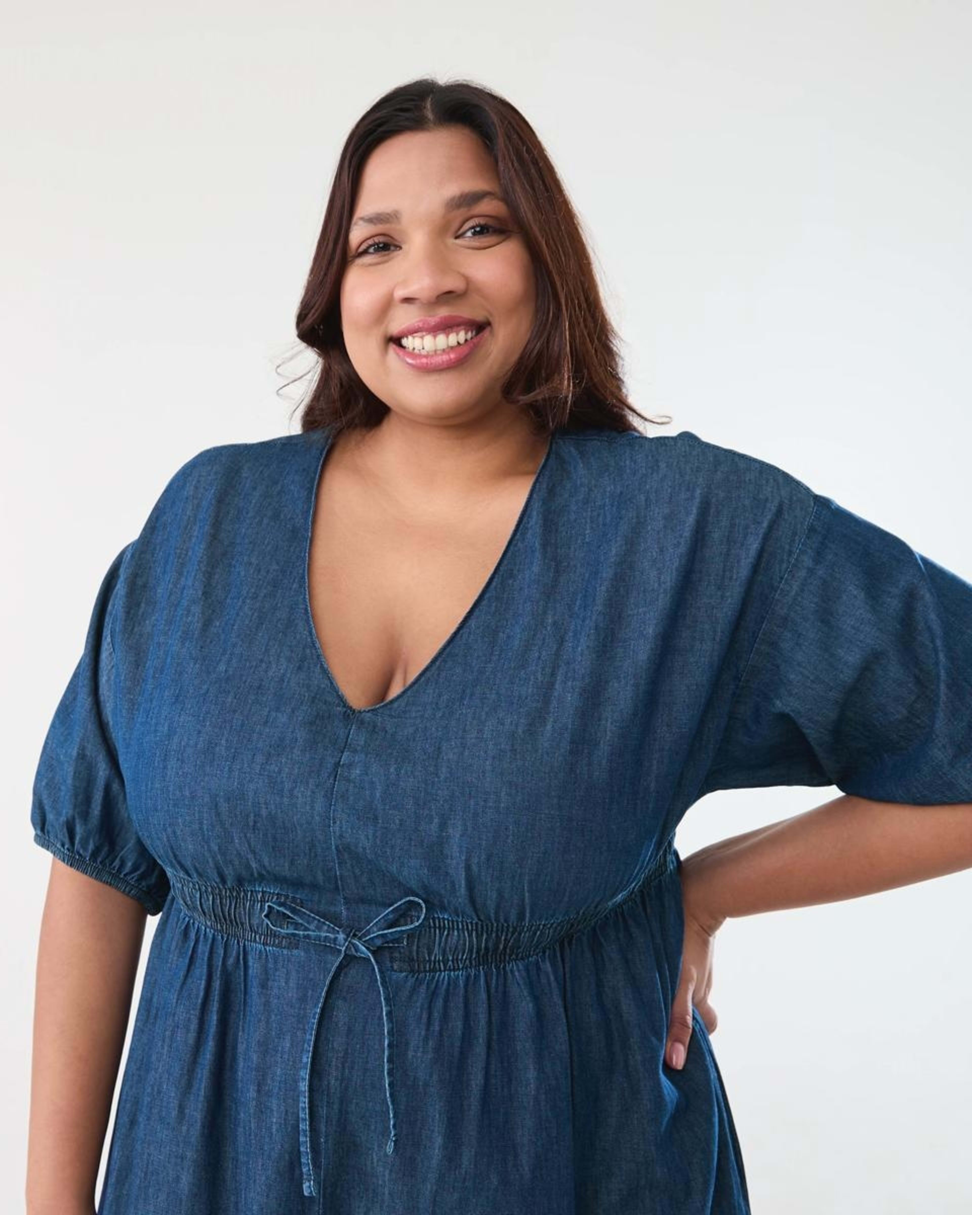 4 Curve Short Sleeve Chambray Midi Dress DARK DENIM WASH, 4 of 6