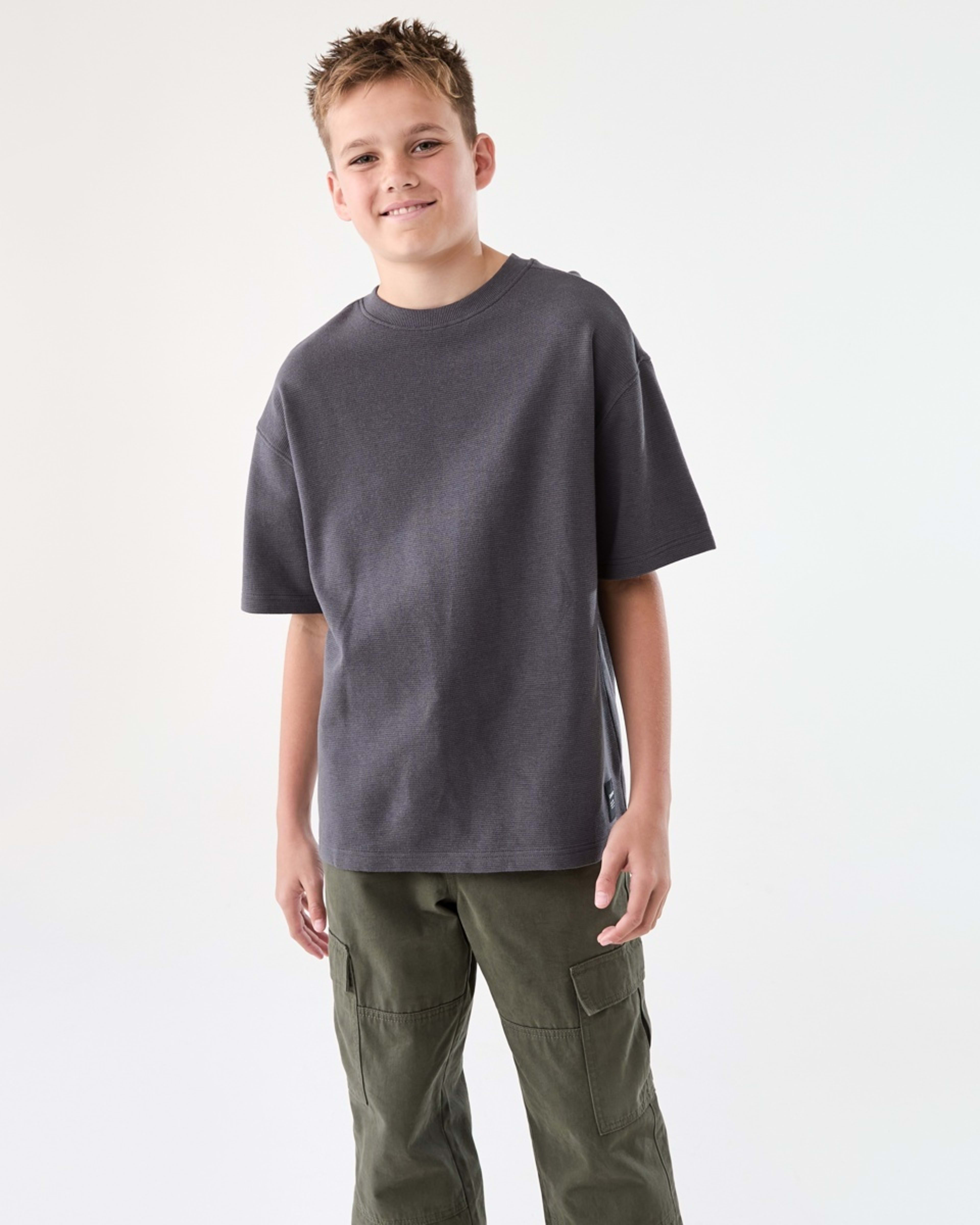 1 Short Sleeve Oversized Textured T-shirt DARK MAGNET, 1 of 8