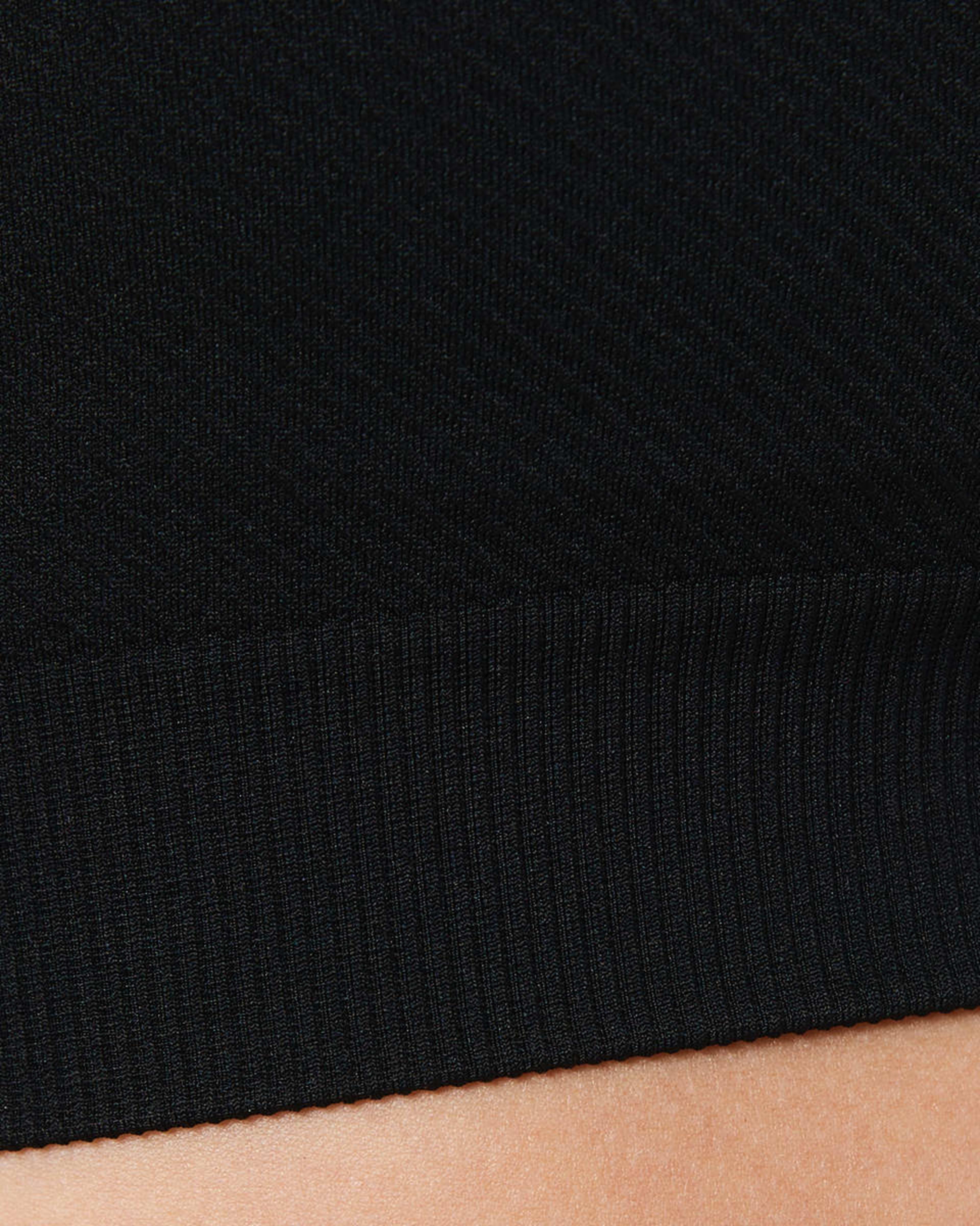 8 Medium Impact Sports Seamfree Crop Top Black, 8 of 8