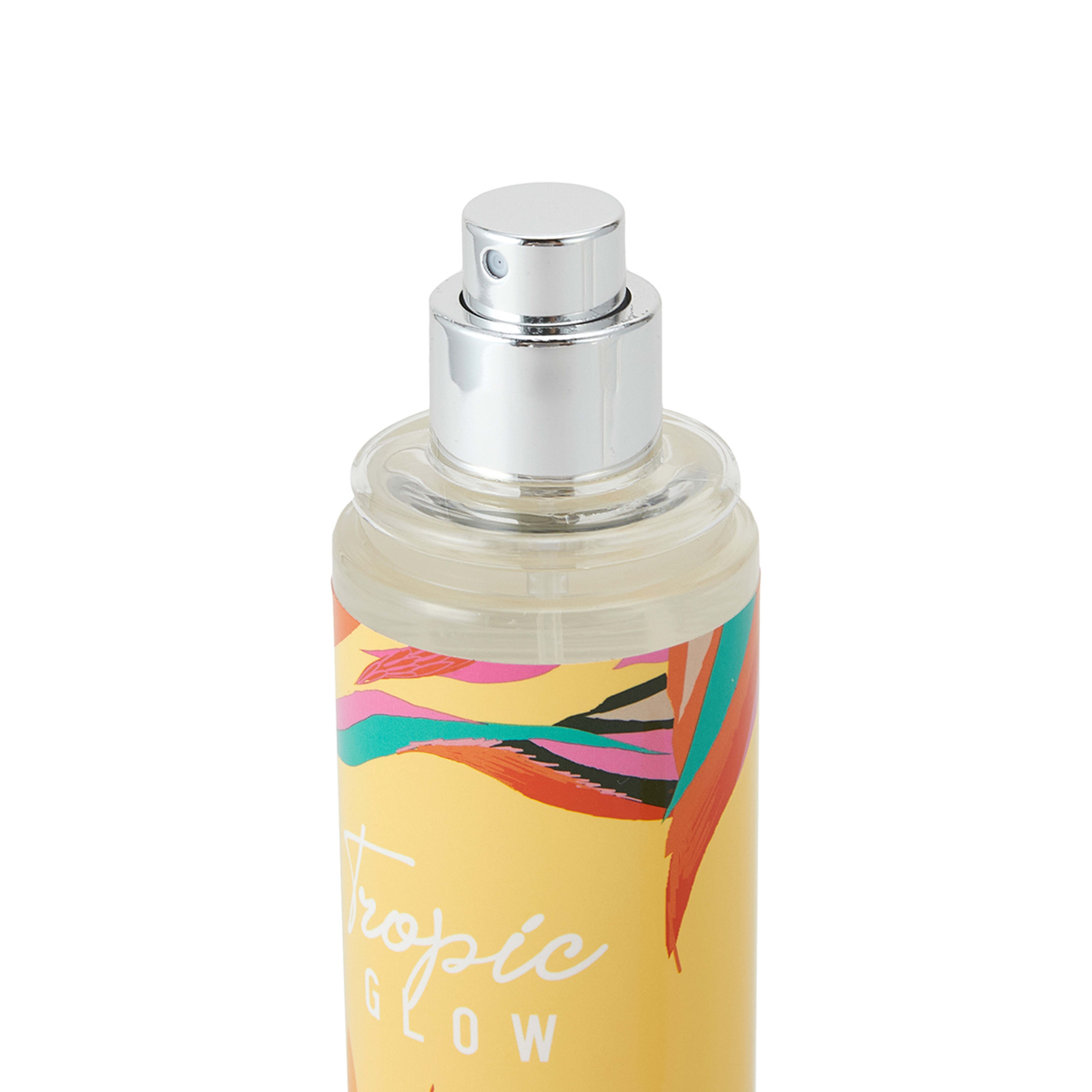 Tropic Glow WaterLily, Coconut and Pineapple Body Mist Kmart