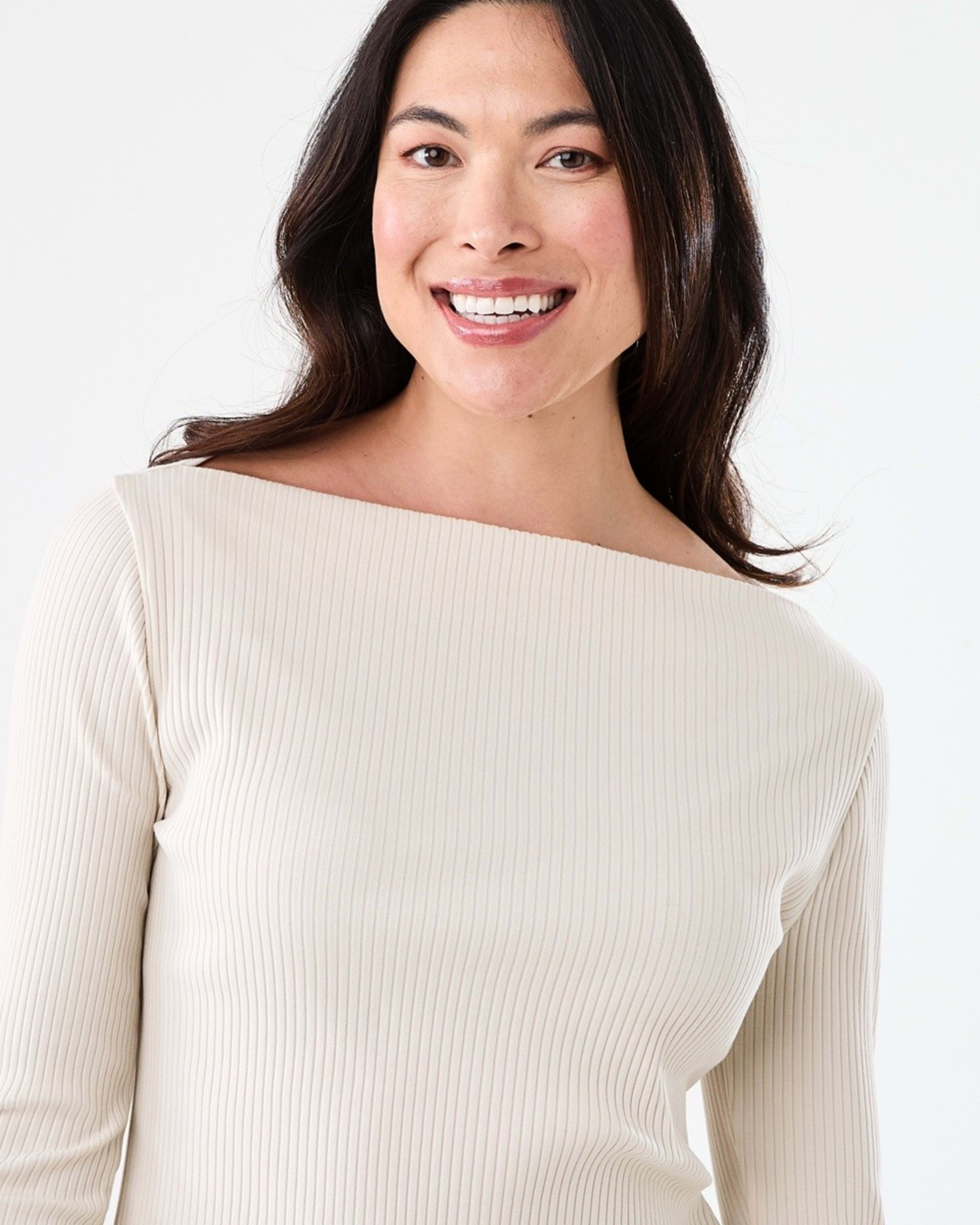 4 Long Sleeve Rib Boat Neck Top Nat Beige, 4 of 5