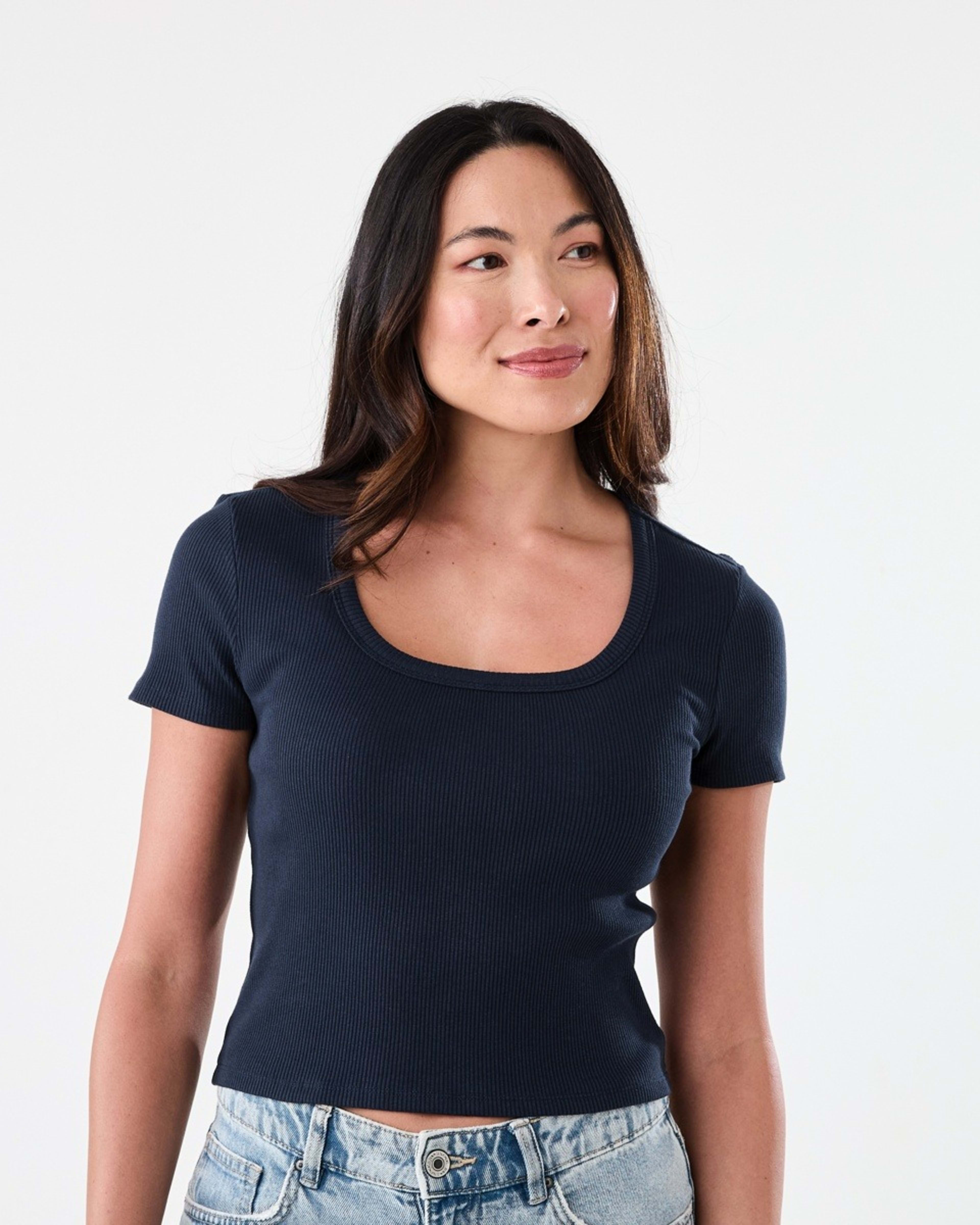 1 Short Sleeve Rib Square Neck T-shirt Navy Blaze