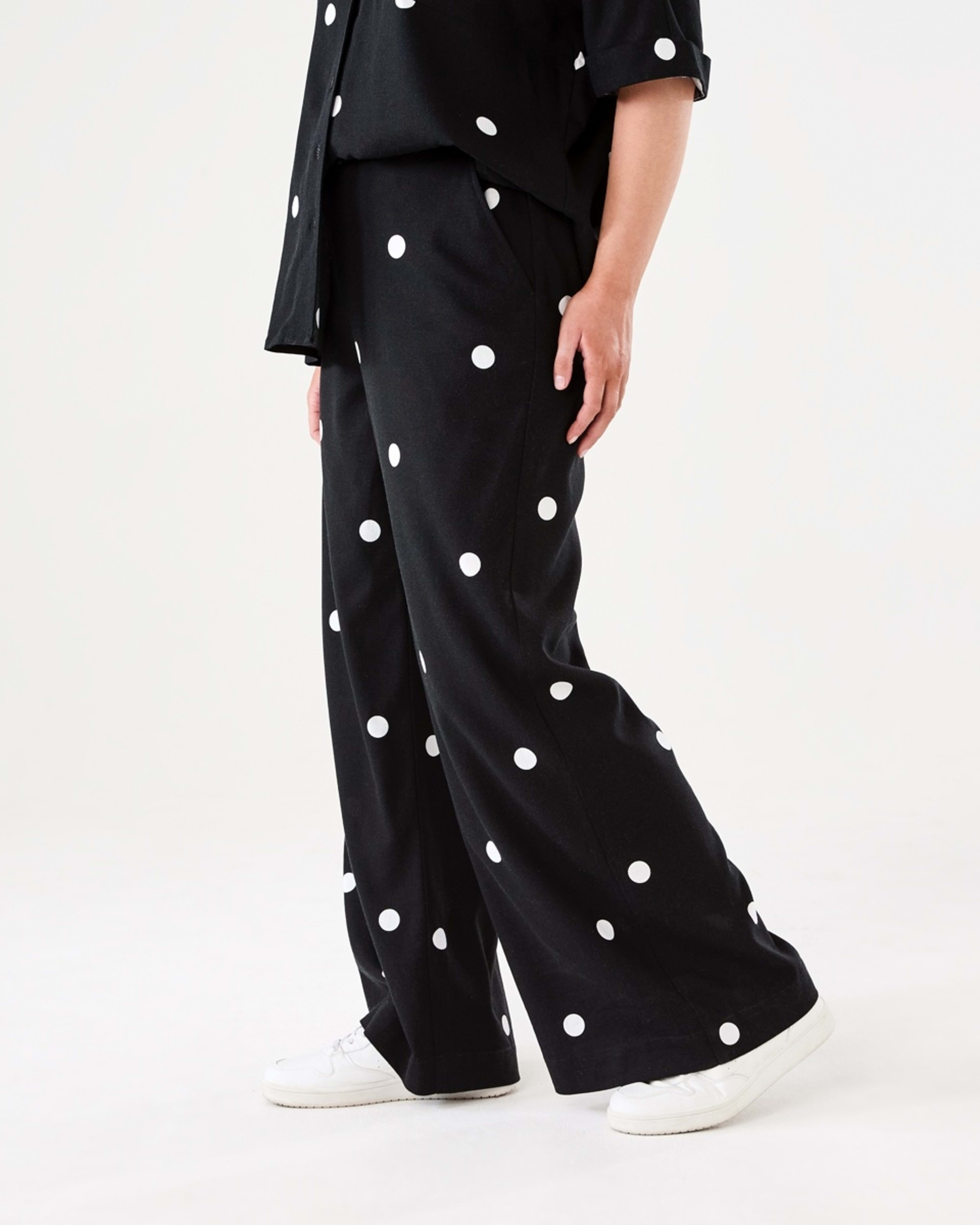 2 Textured Wide Leg Pants POLKA DOT BLACK, 2 of 6
