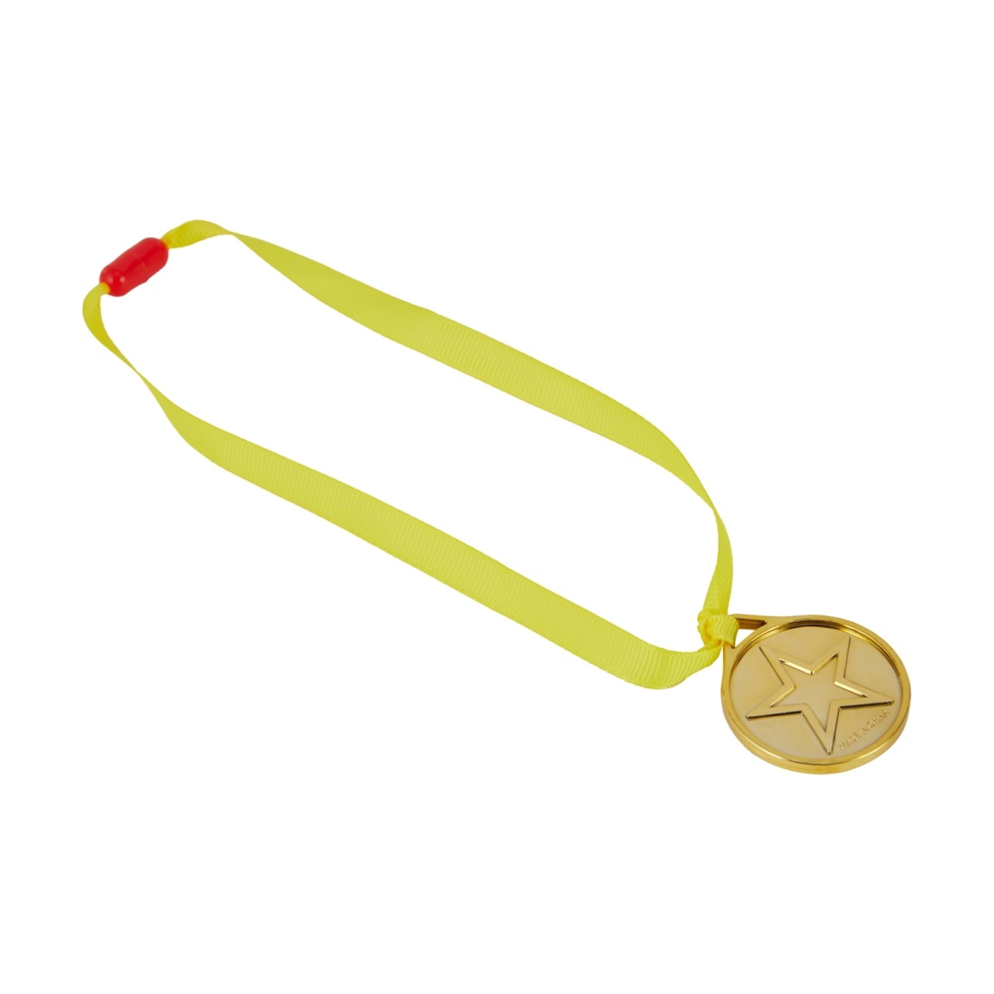 2 4 Piece Medal Favours, 2 of 6
