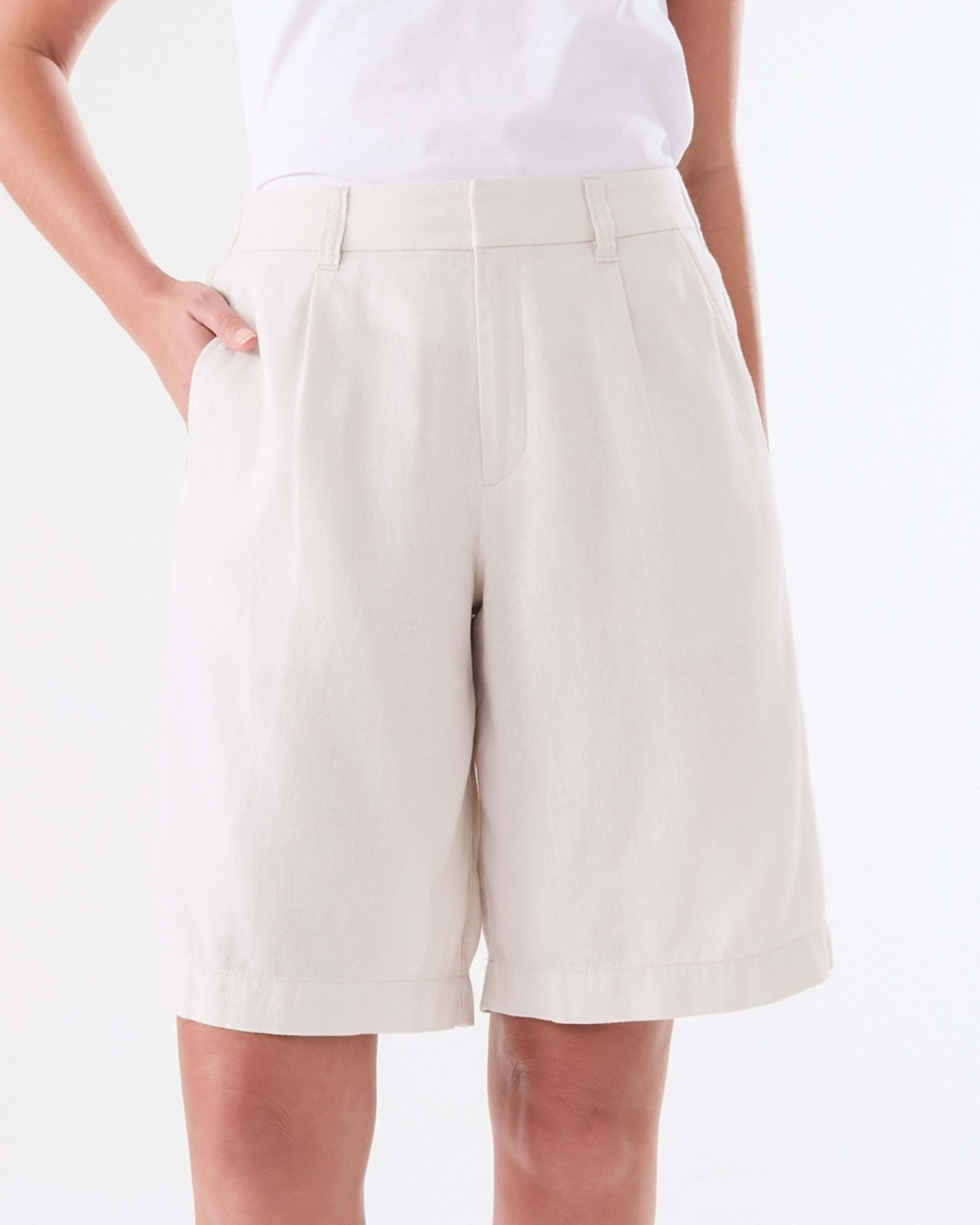 1 Bermuda Shorts NATURAL BEIGE, 1 of 4