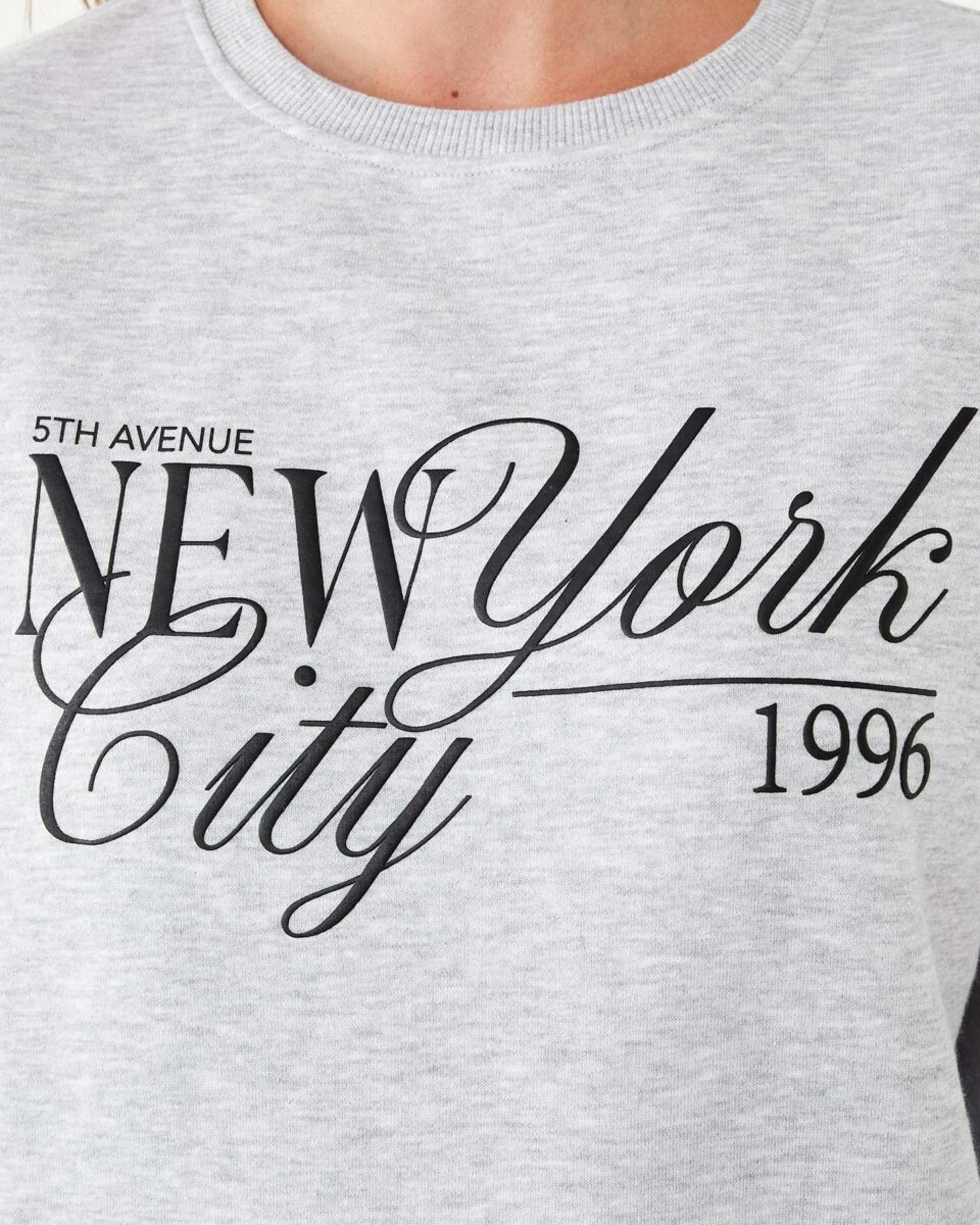 5 Long Sleeve Print Sweatshirt New York, 5 of 6