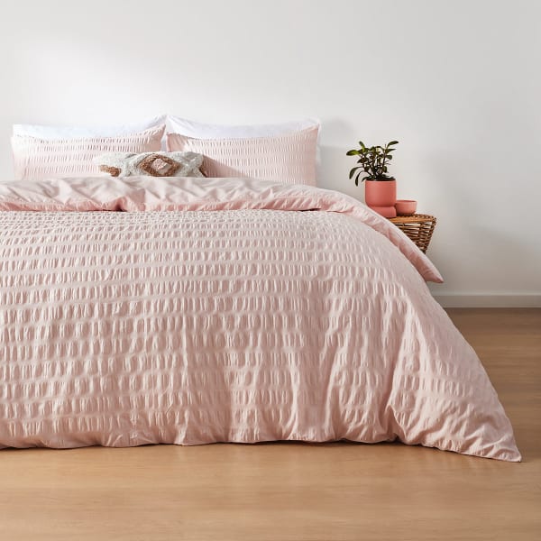 Amity Seersucker Quilt Cover Set - Double Bed, Pink