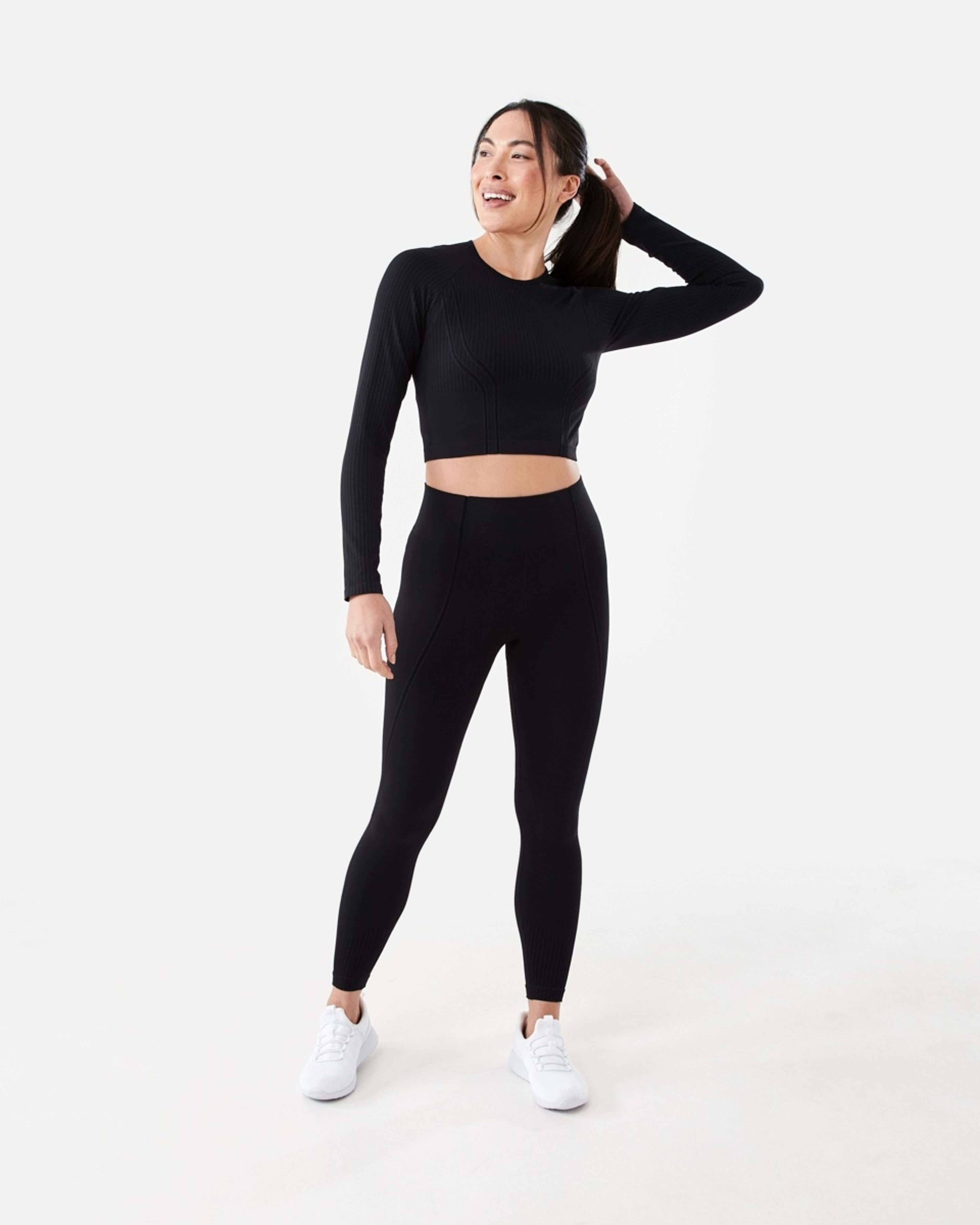 7 Active Womens Long Sleeve Seamfree Top Black, 7 of 7