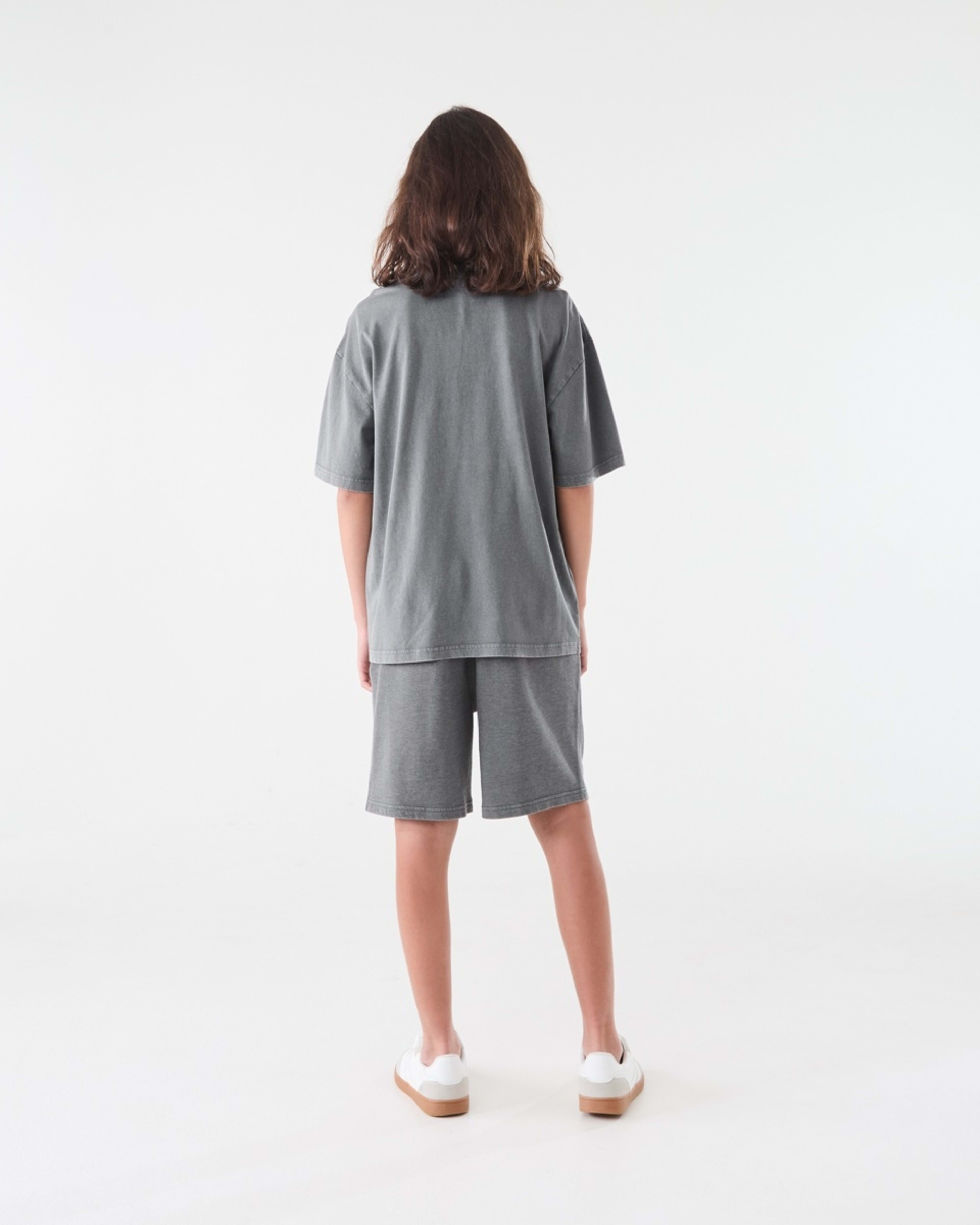 6 Short Sleeve Oversized Acid Wash T-shirt Magnet, 6 of 6