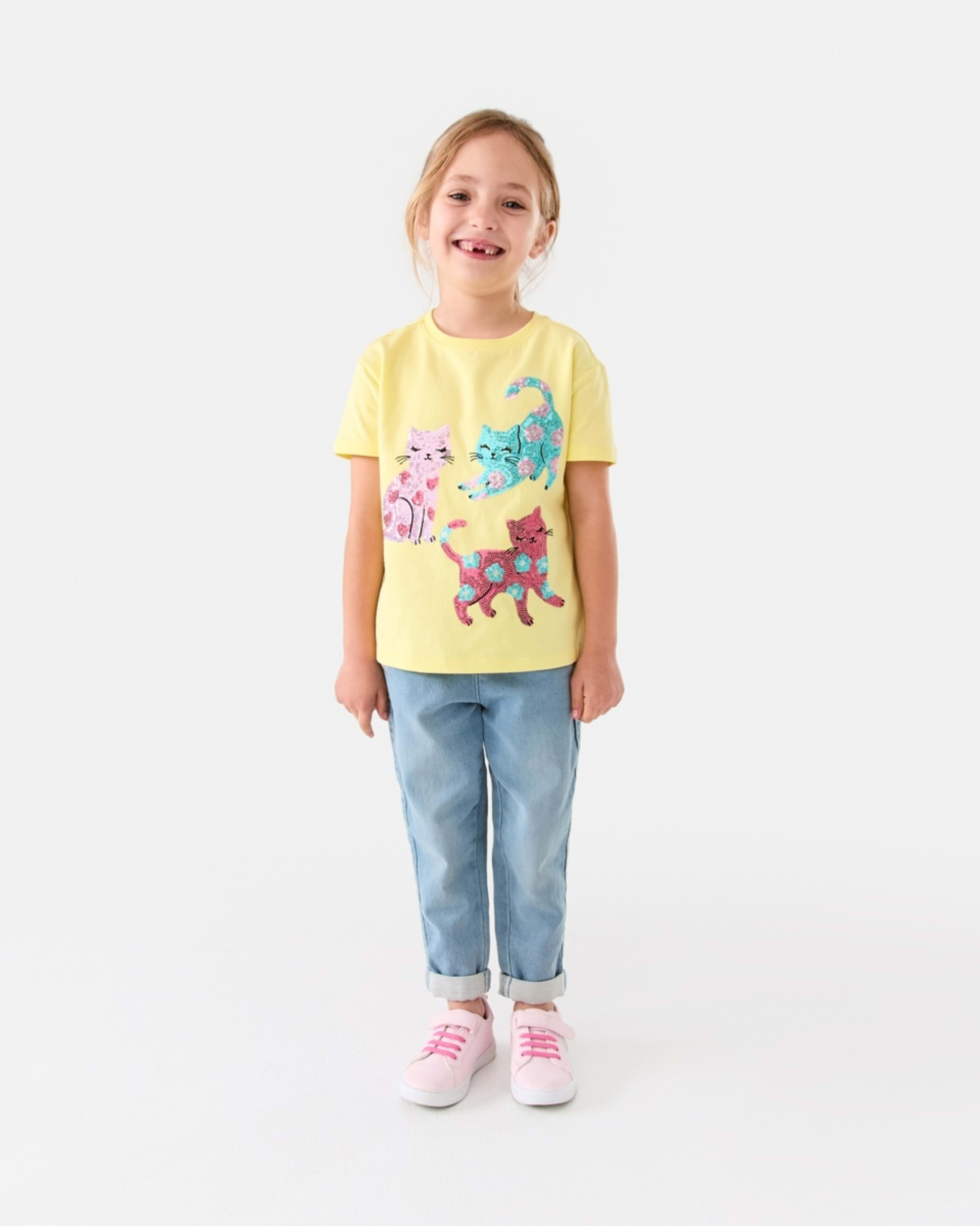 5 Short Sleeve Sequin T-shirt Ylw Cat, 5 of 8