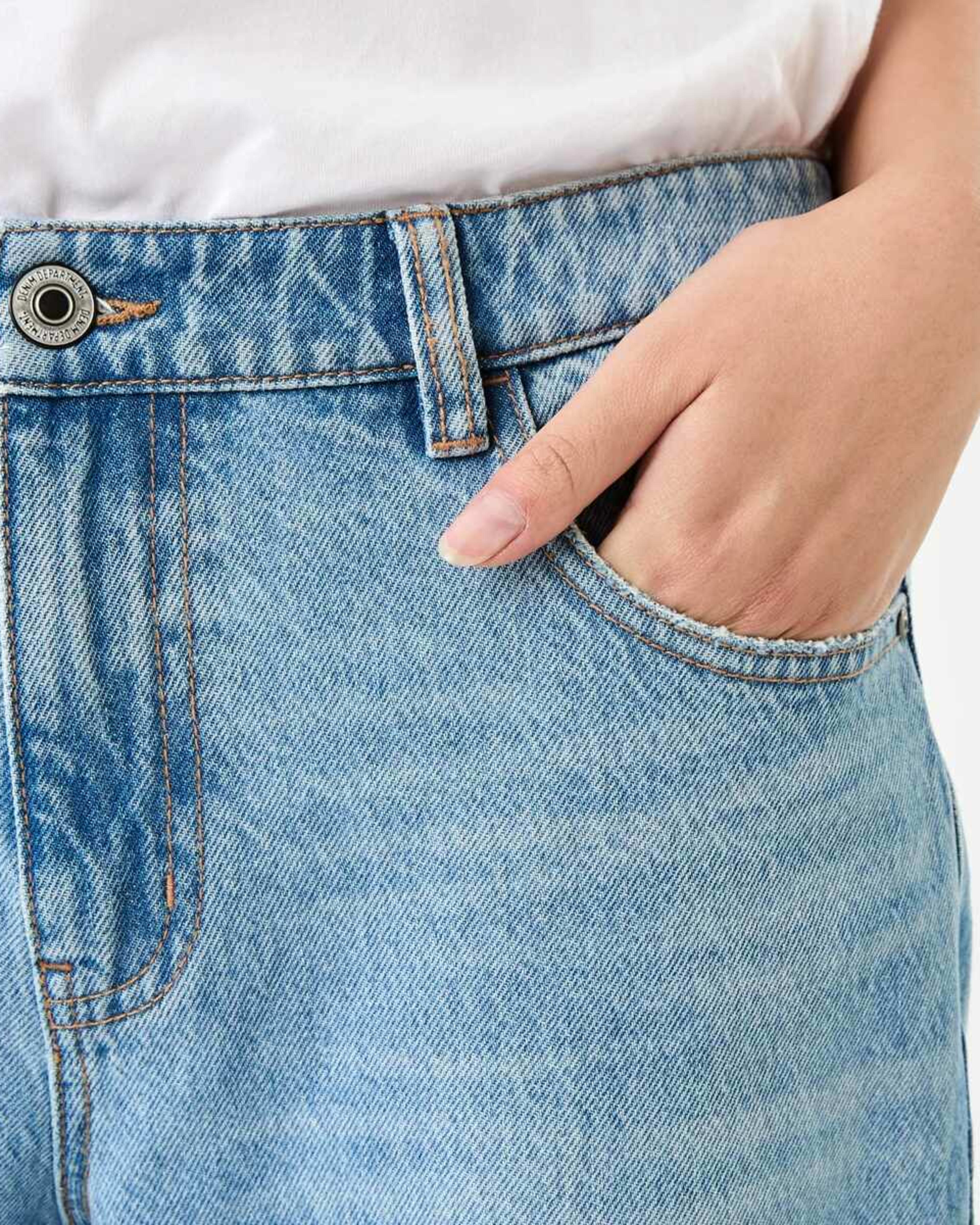 6 Wide Leg Raw Hem Jeans MID WASH, 6 of 9