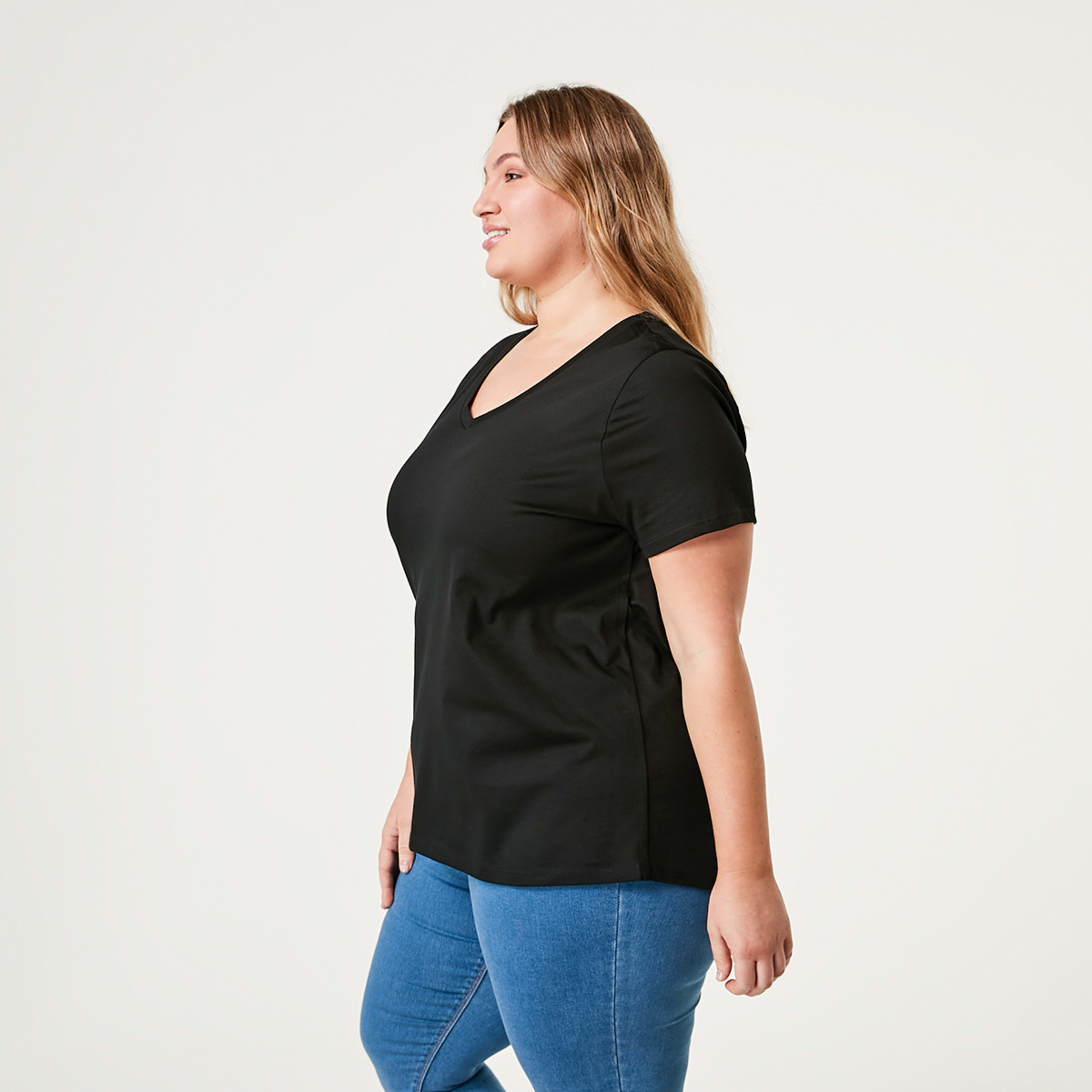 2 Curve Short Sleeve V-Neck T-shirt Black, 2 of 4