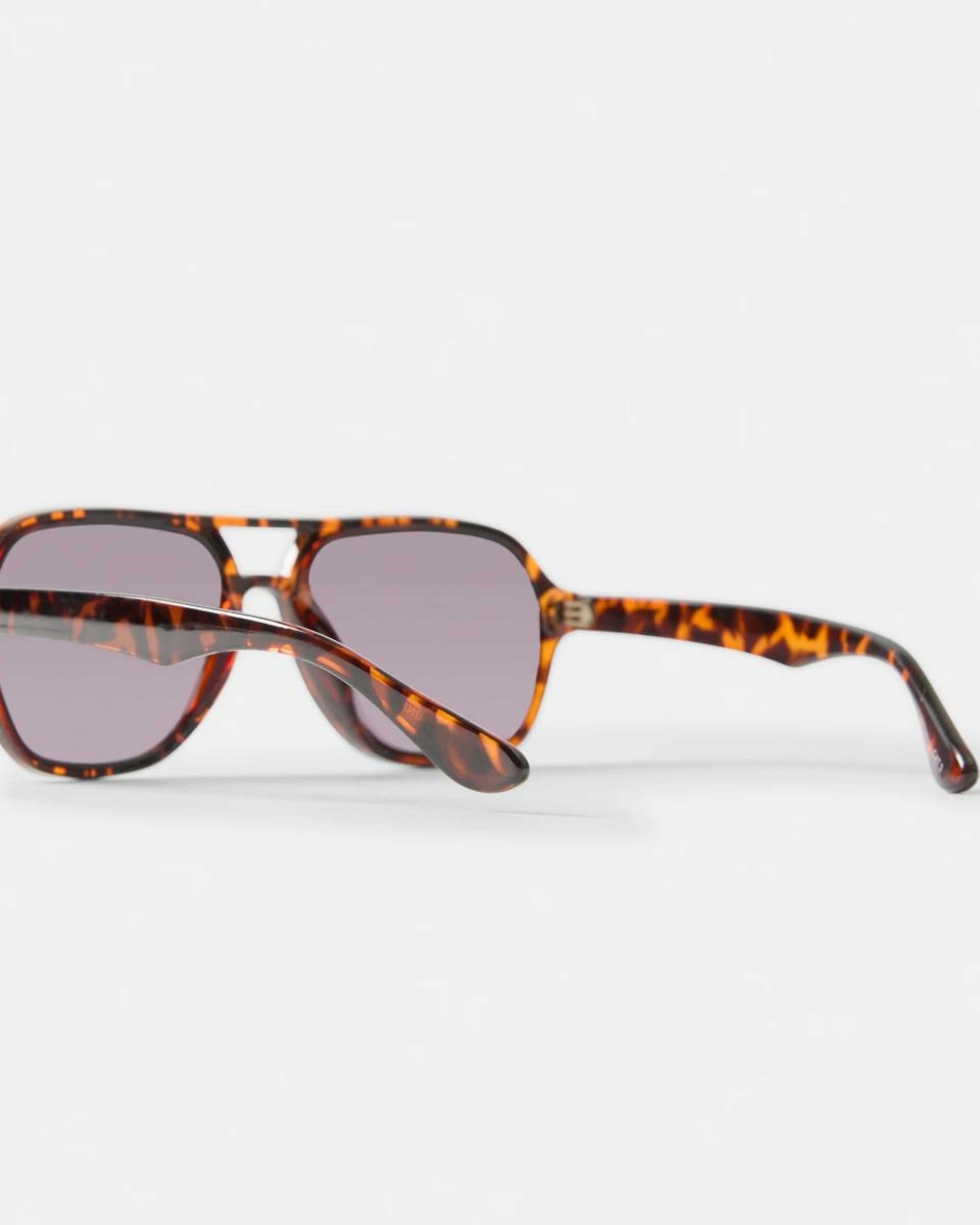 2 Square Aviator Sunglasses Tort Blk, 2 of 6