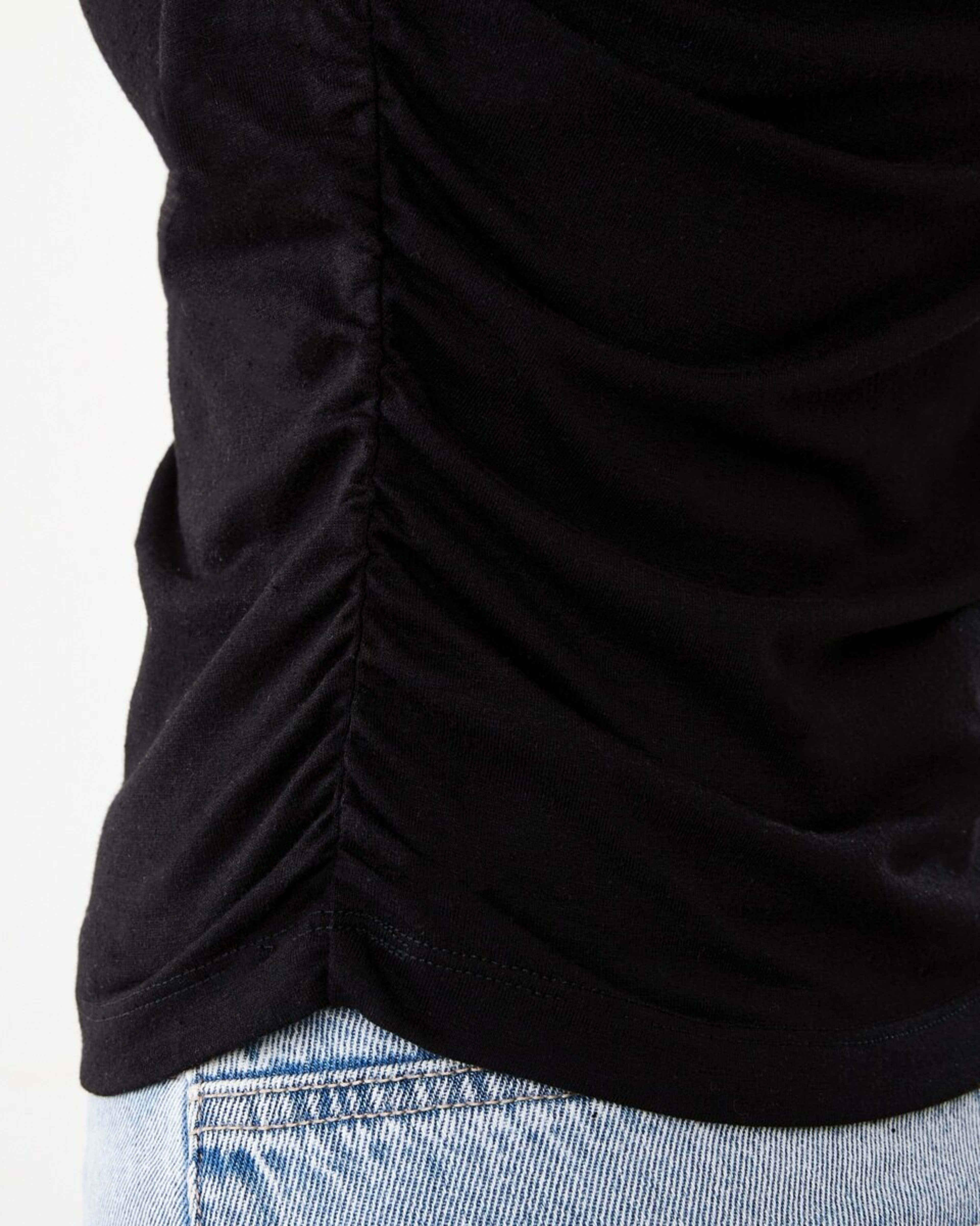 6 Short Sleeve Ruched Detail Top Black, 6 of 6