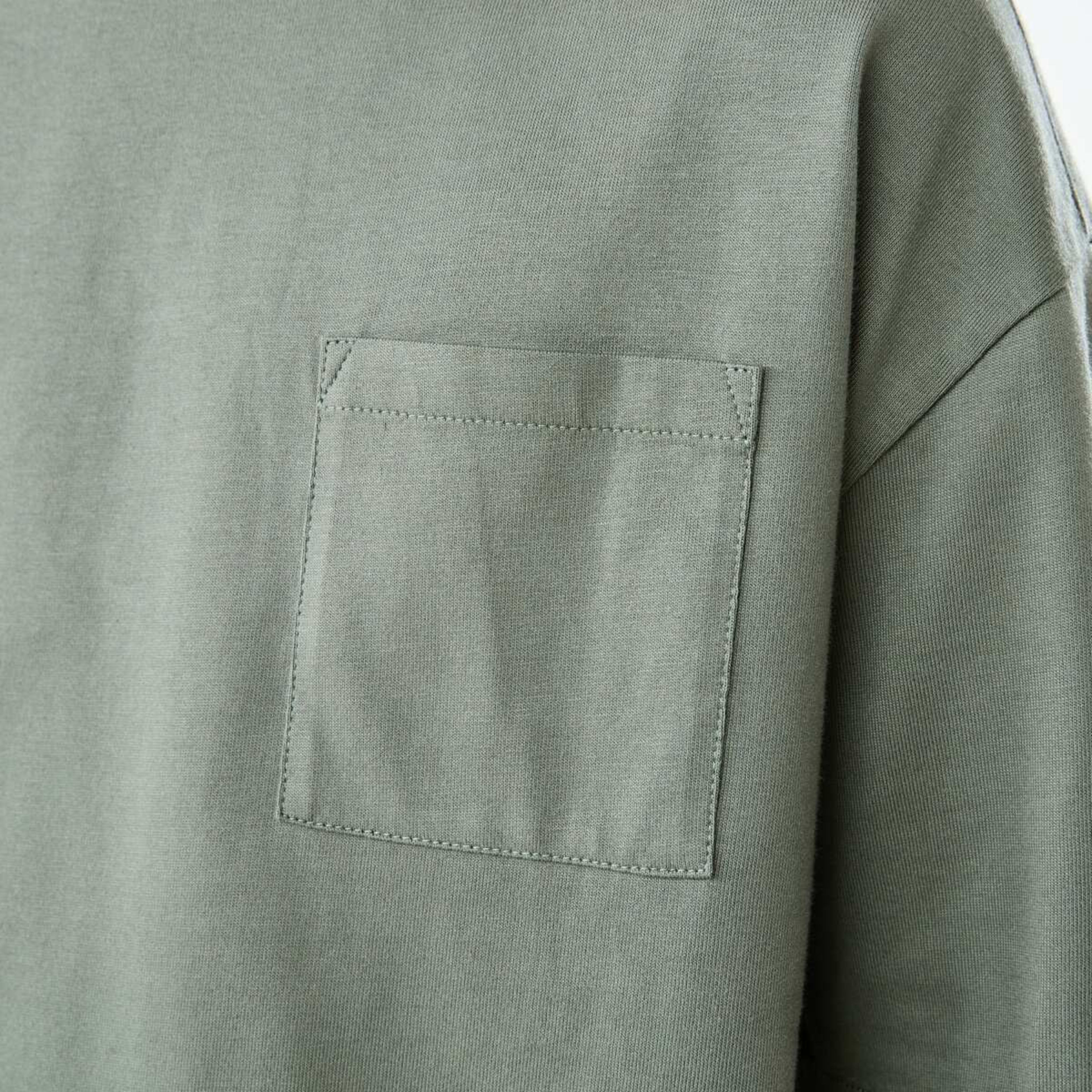 5 Plain Oversized T-shirt Laurel Wreath, 5 of 10