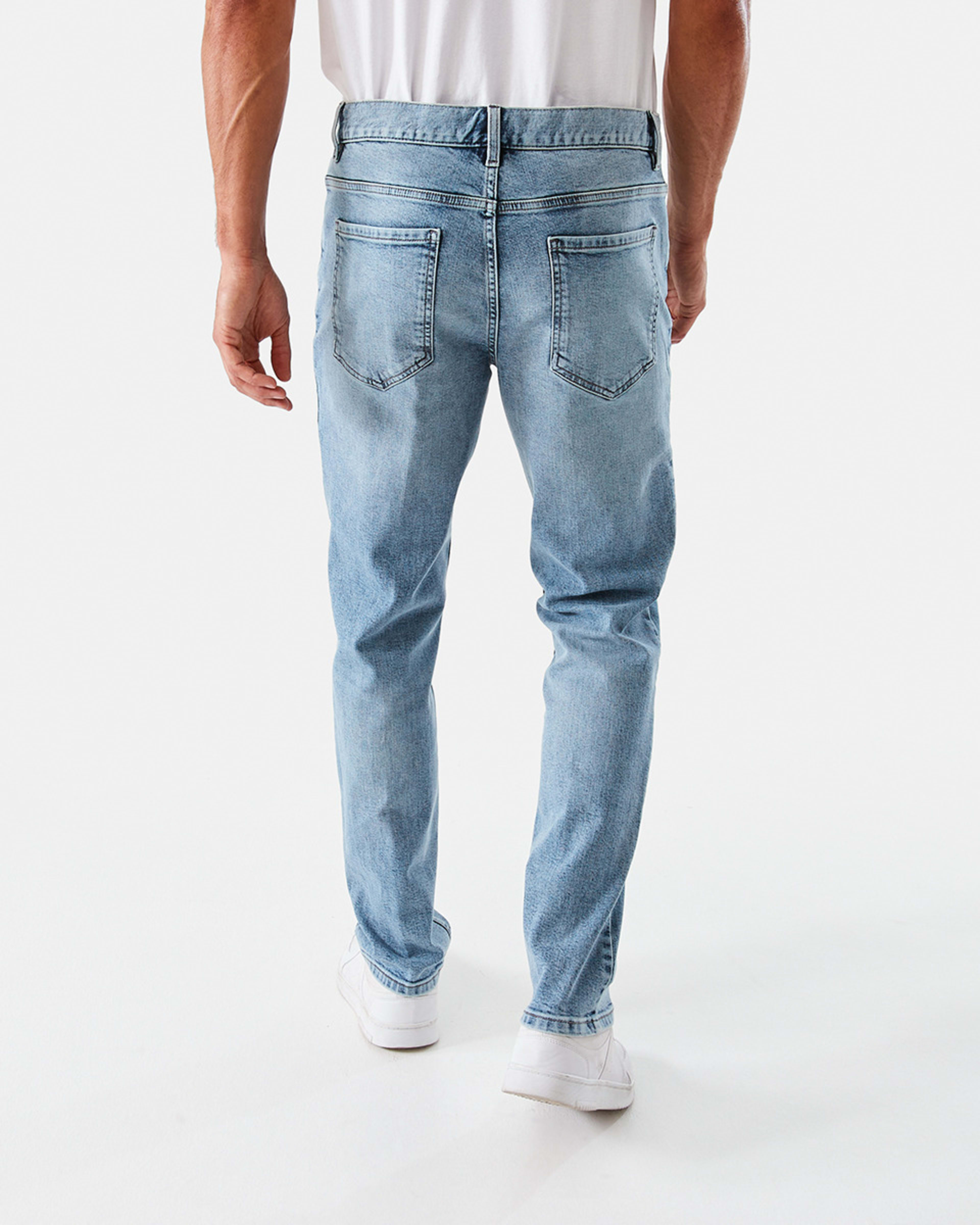 3 Slim Fit Stretch Jeans LIGHT WASH, 3 of 5