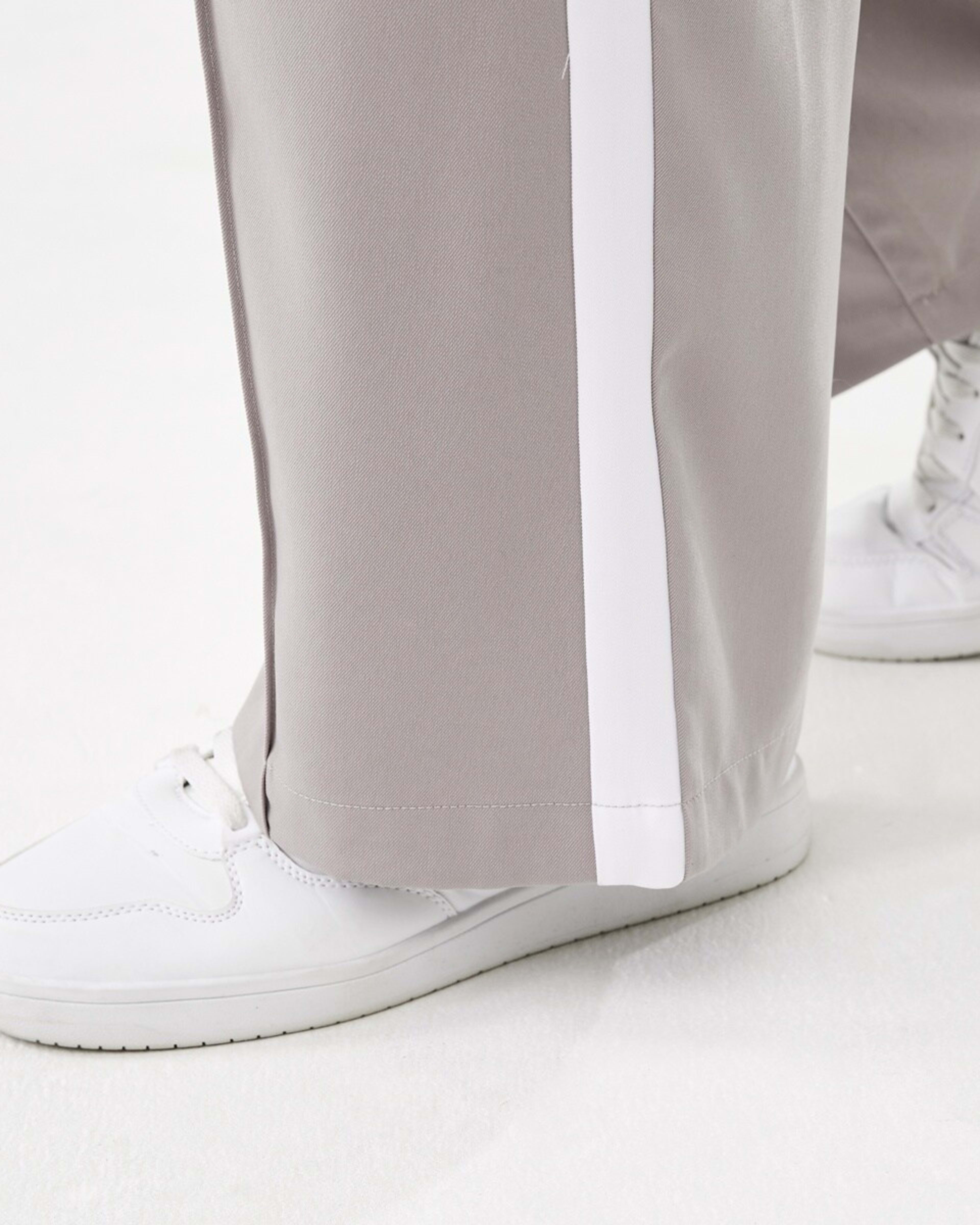 6 Side Stripe Pants Satellite, 6 of 6