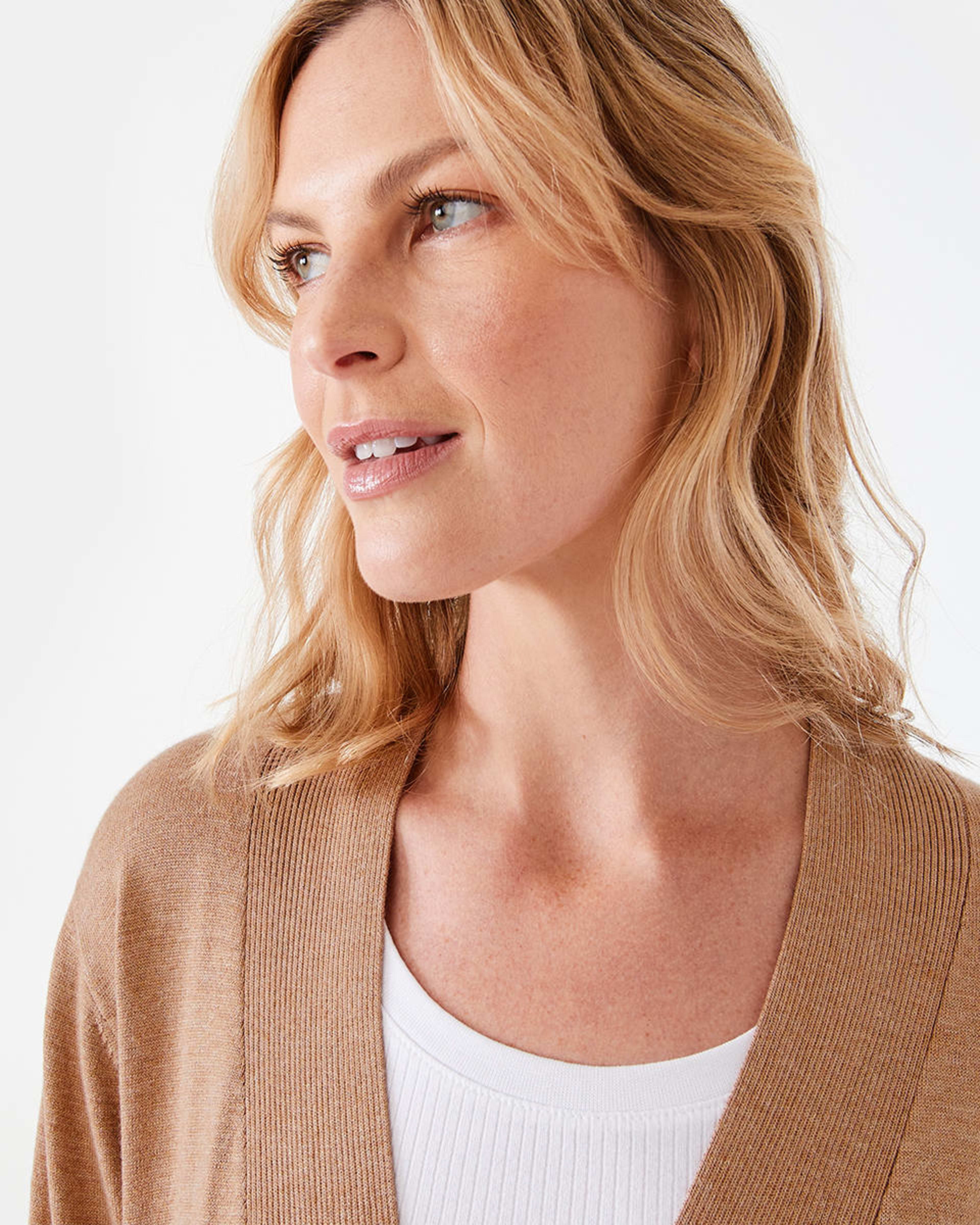 4 Edge to Edge Cardigan Sand Mrl, 4 of 6