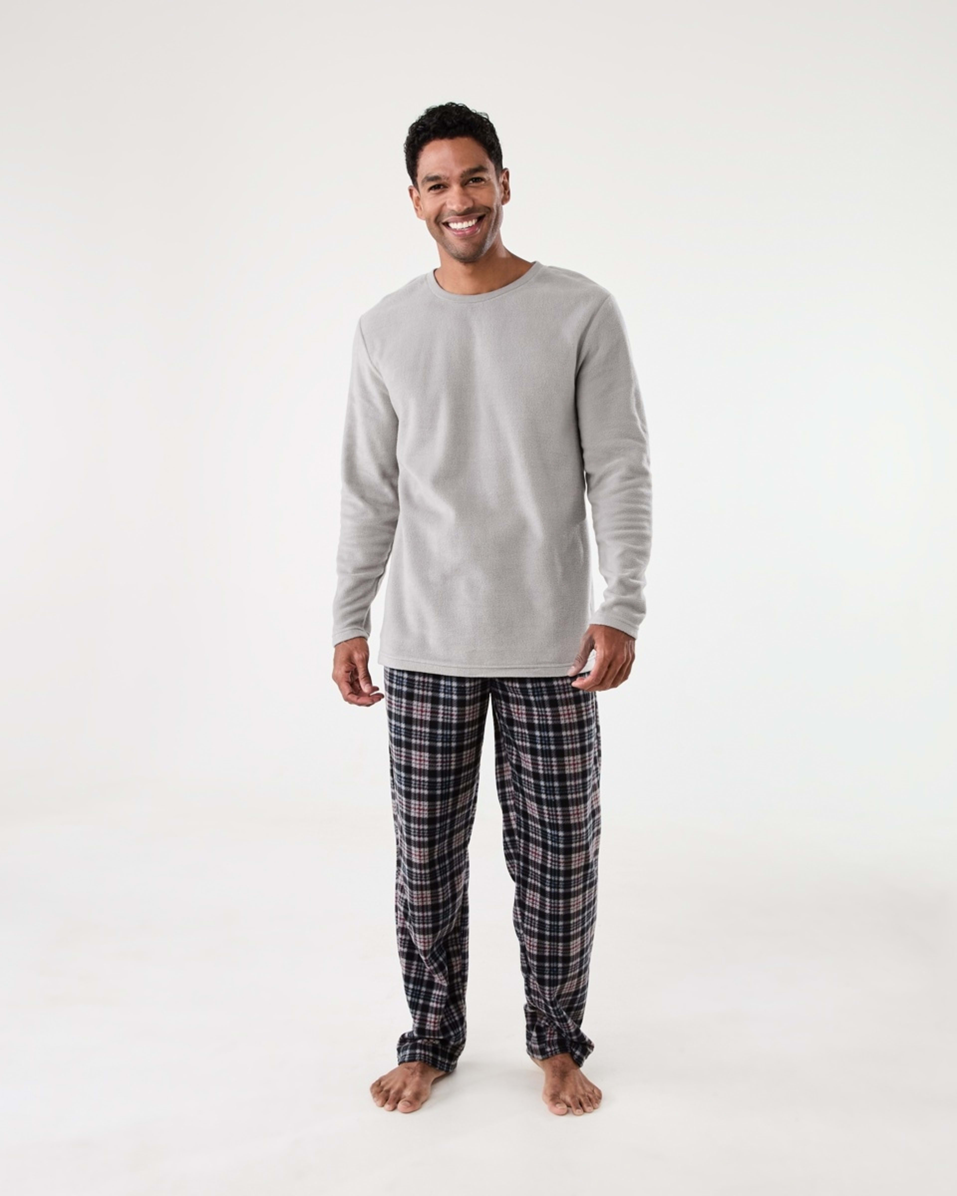 1 Long Sleeve Fleece Pyjama Set Hockeychk