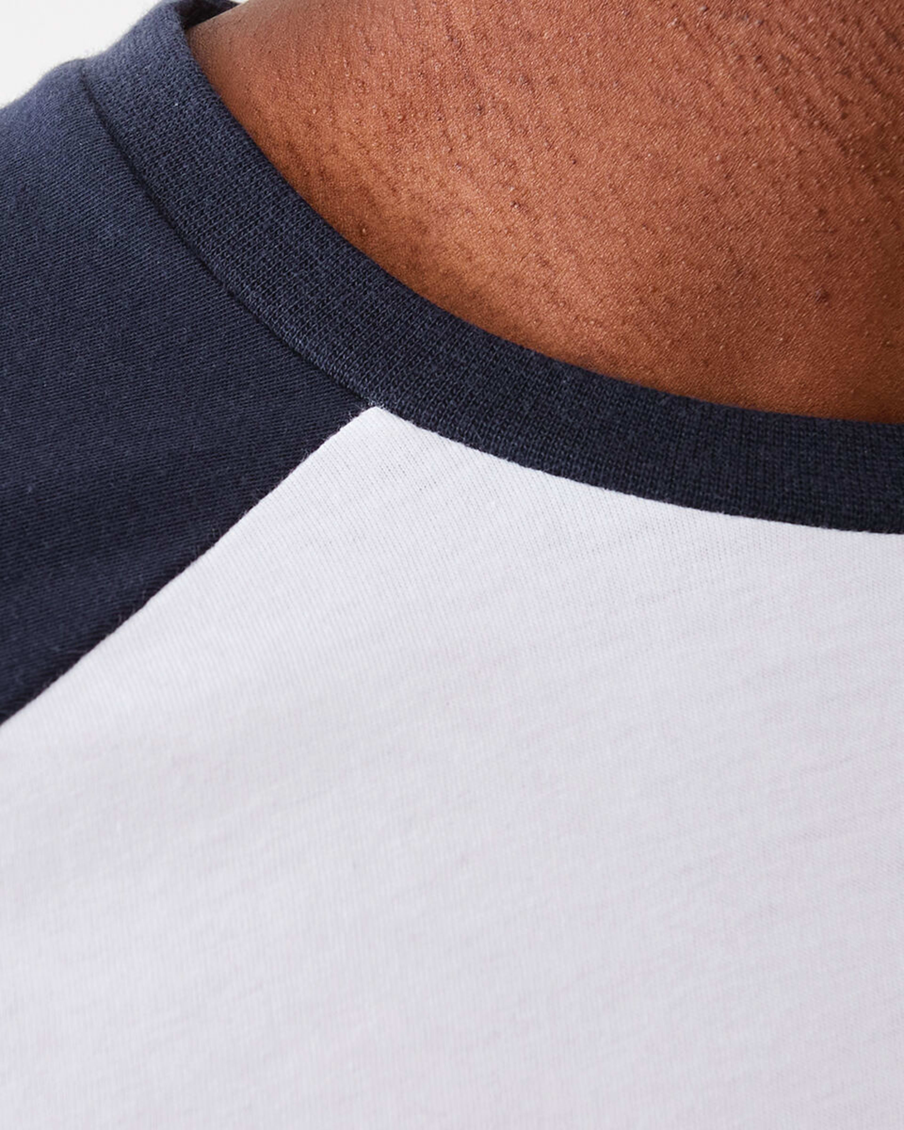 5 Raglan Sleeve T-shirt Blu Pcoat, 5 of 5