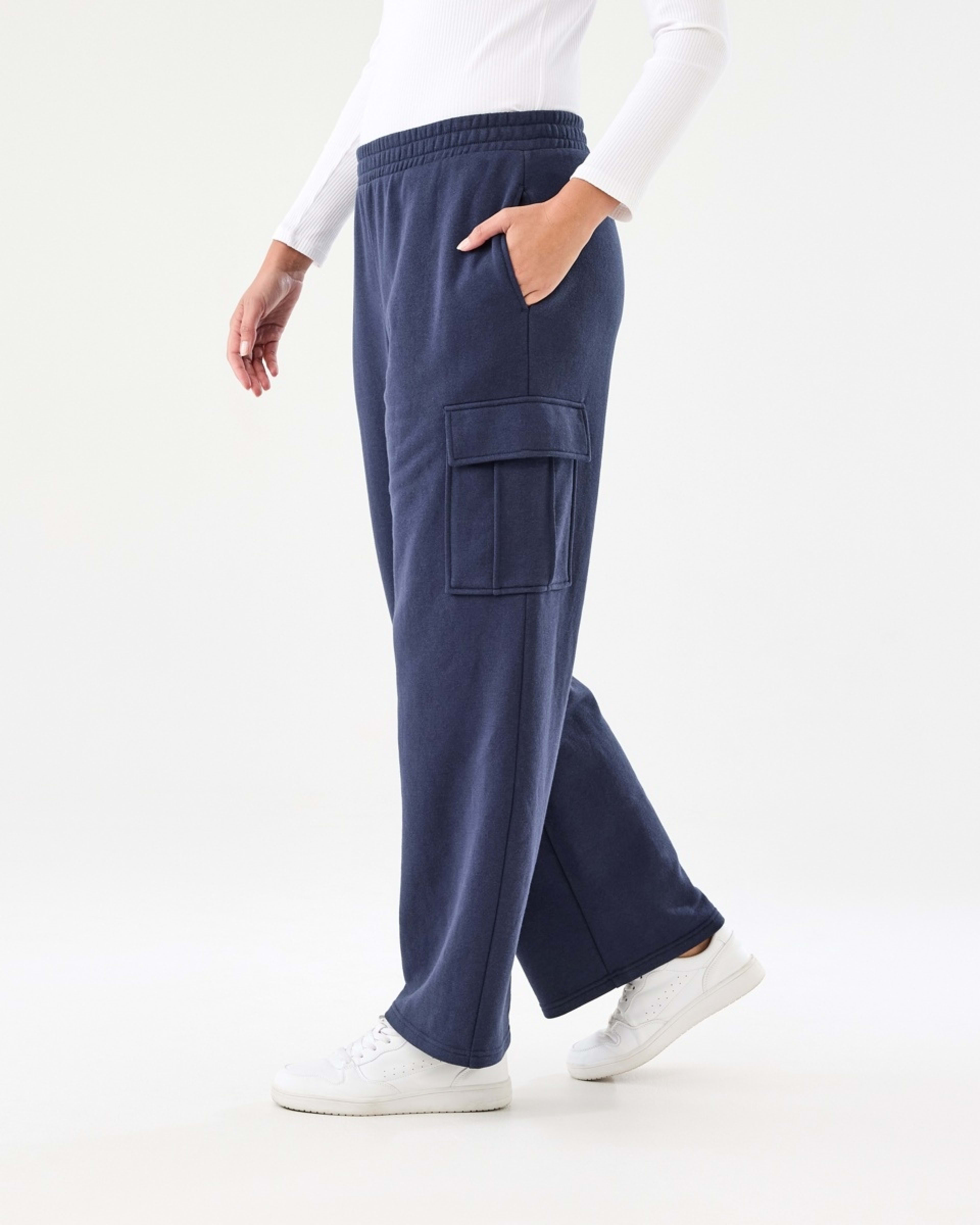 2 Cargo Wide Leg Trackpants Fluid Navy, 2 of 6