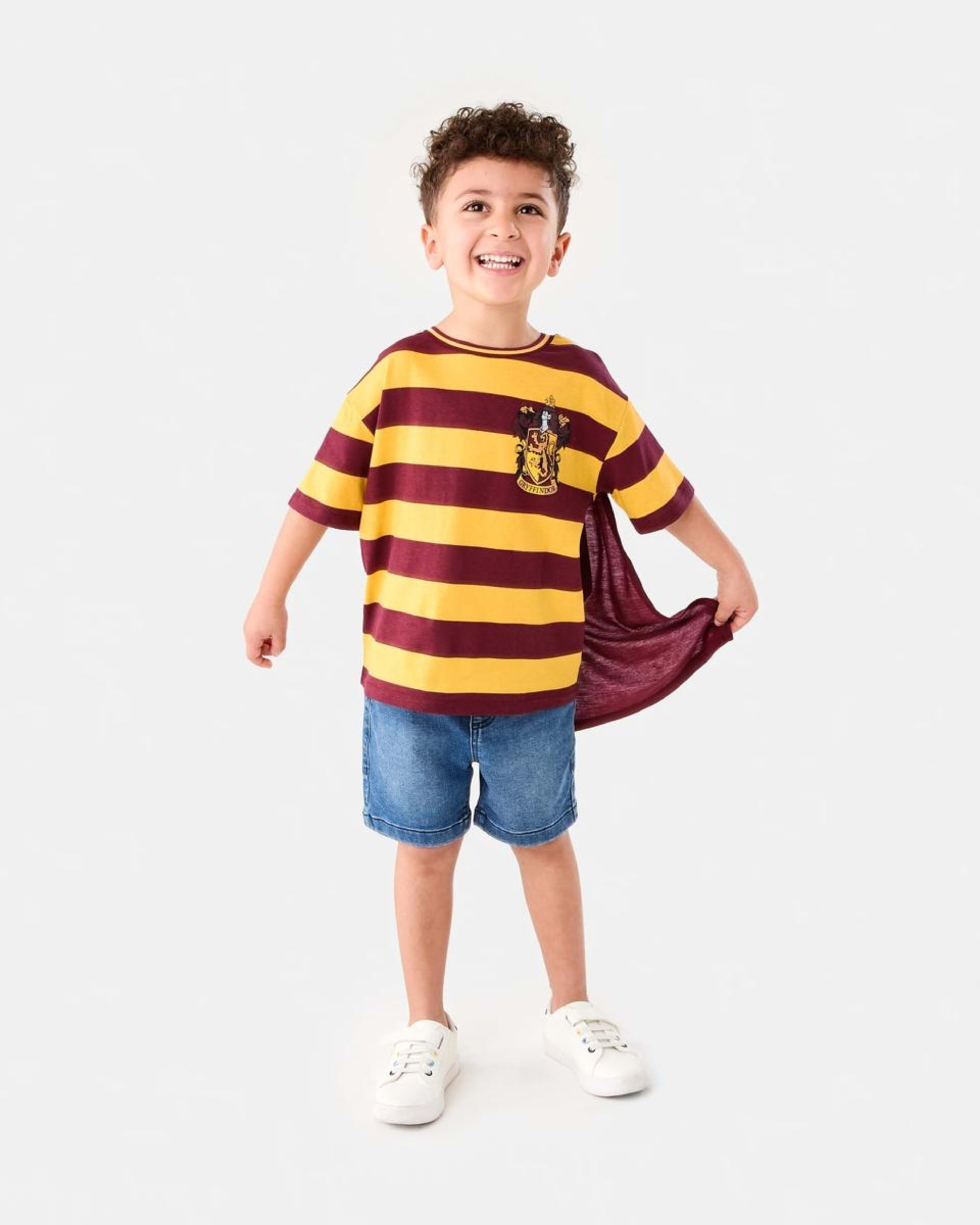 8 Harry Potter Character License Cape T-shirt HP GRYFFINDOR POTTER 07, 8 of 10