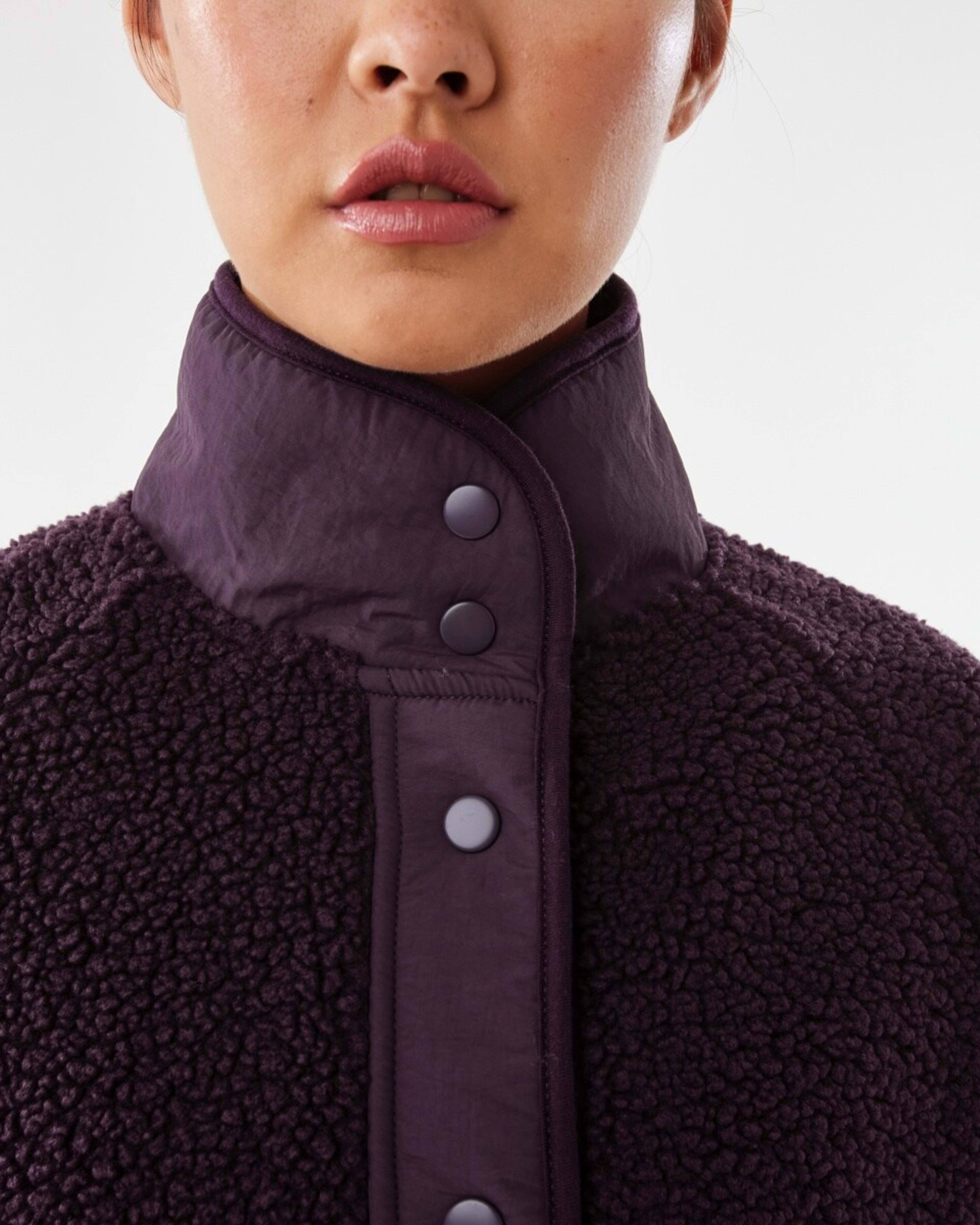 7 Active Womens Sherpa Patch Jacket Pur Raisin, 7 of 8