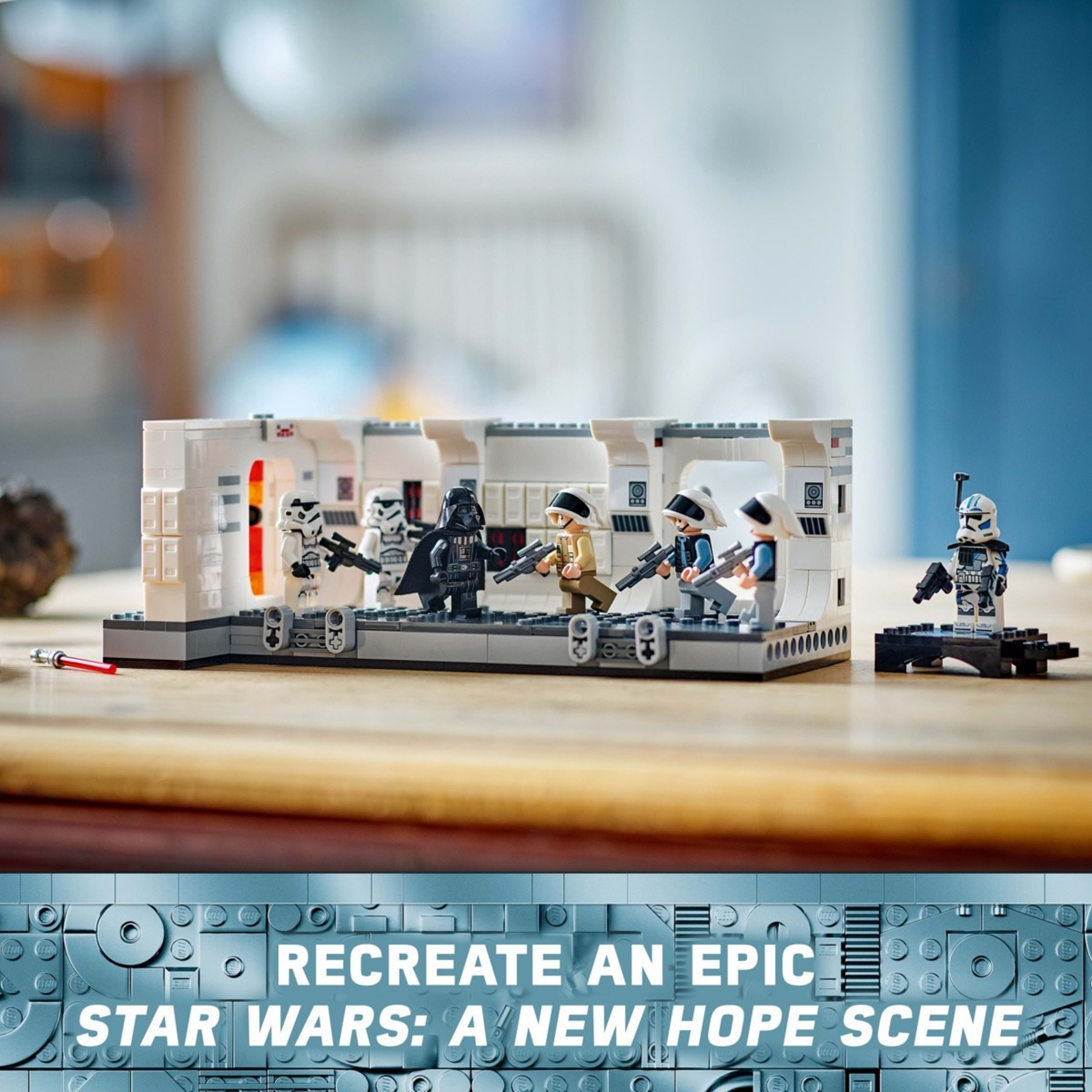 4 LEGO Star Wars Boarding the Tantive IV 75387, 4 of 10