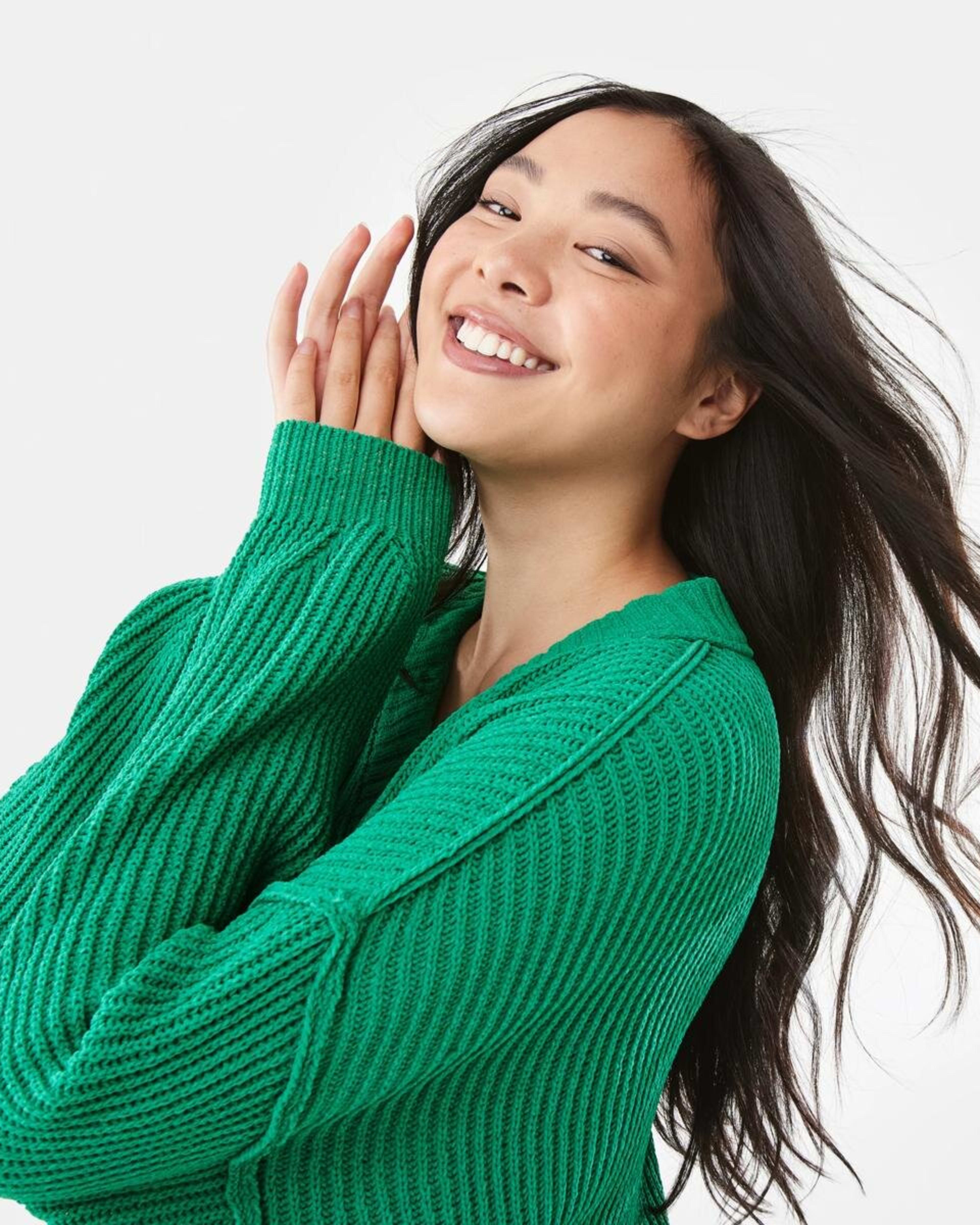5 Chenille V-Neck Jumper SIMPLY GREEN, 5 of 9