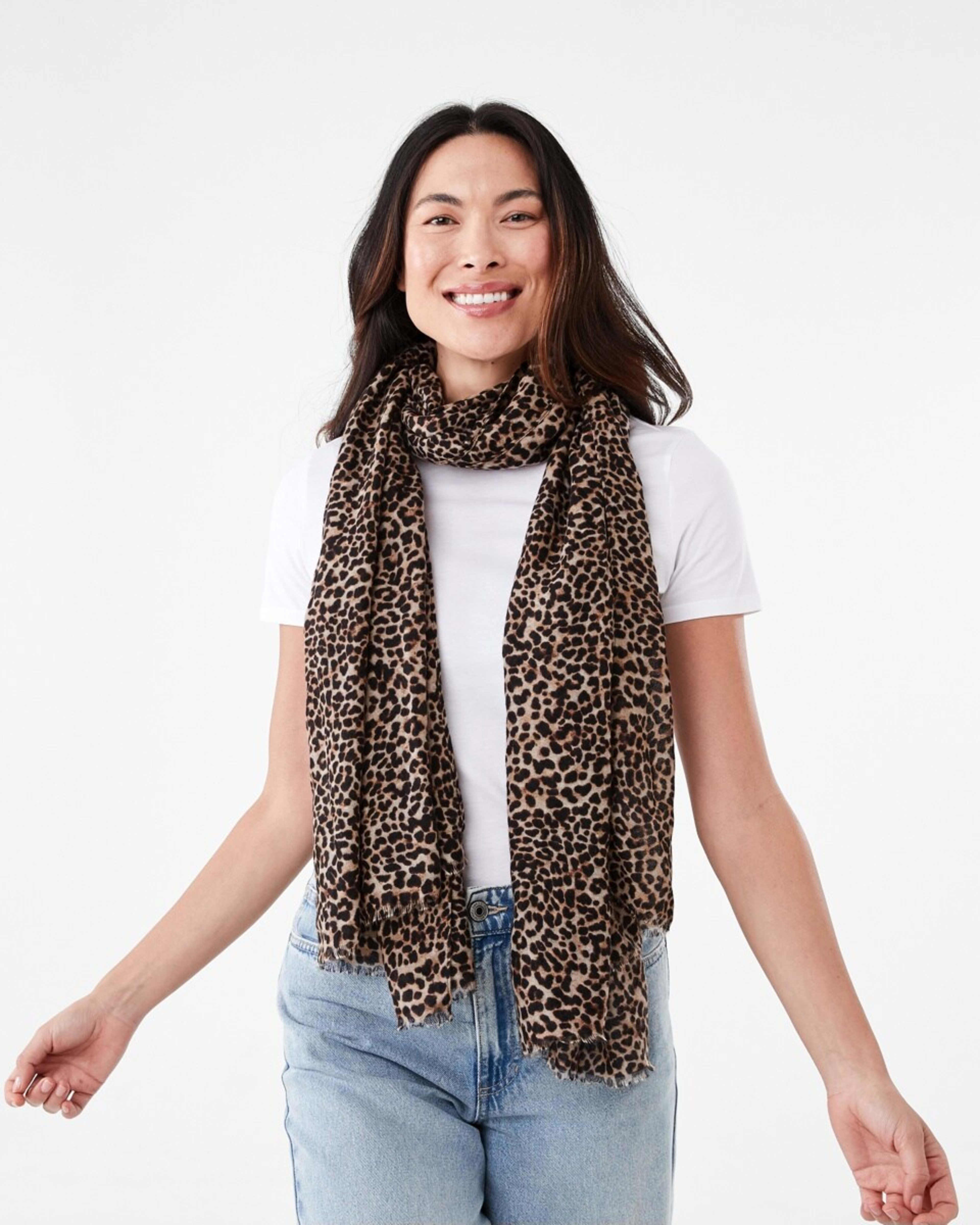 3 Lightweight Scarf Leopard Brown Coco, 3 of 3