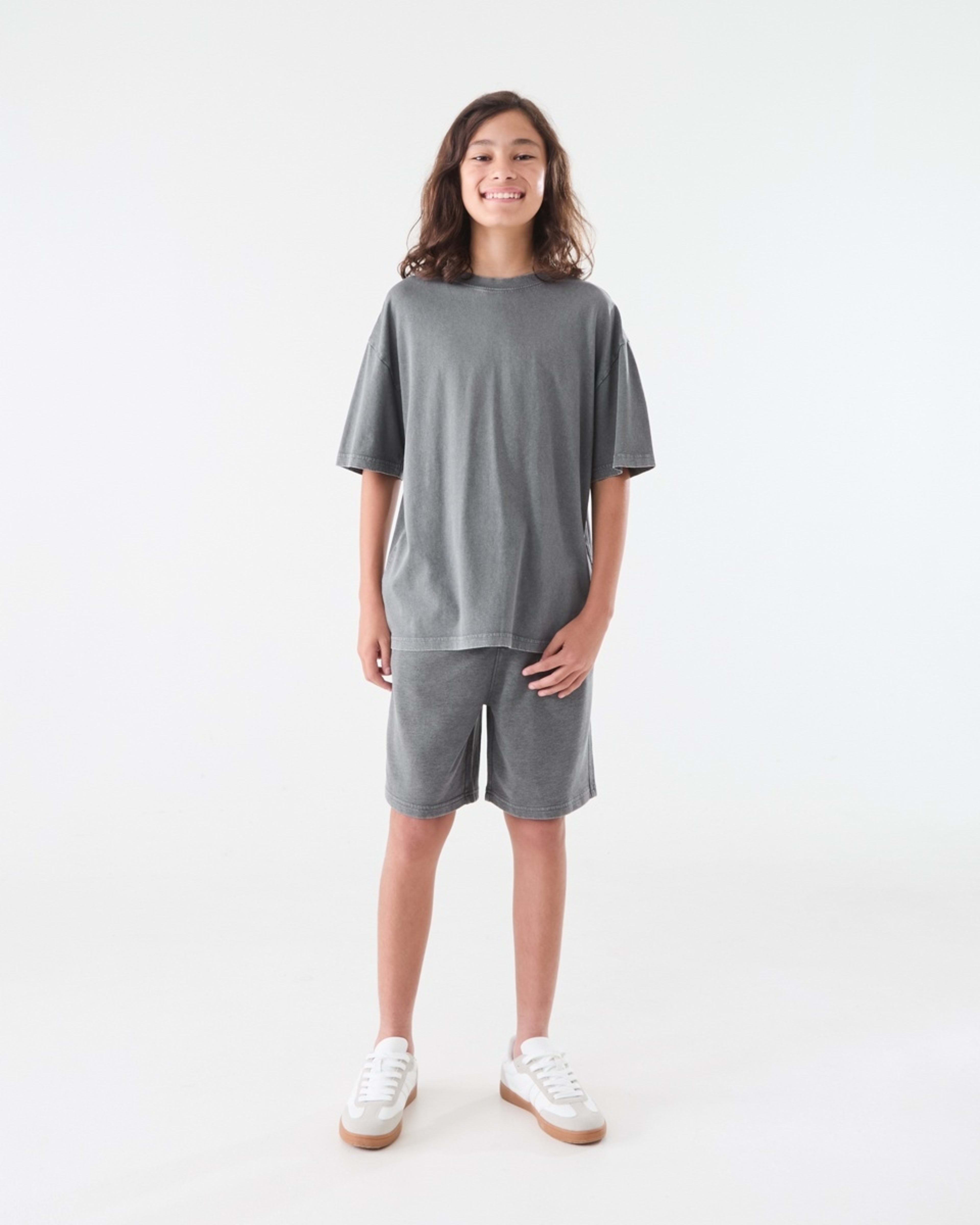 5 Short Sleeve Oversized Acid Wash T-shirt Magnet, 5 of 6