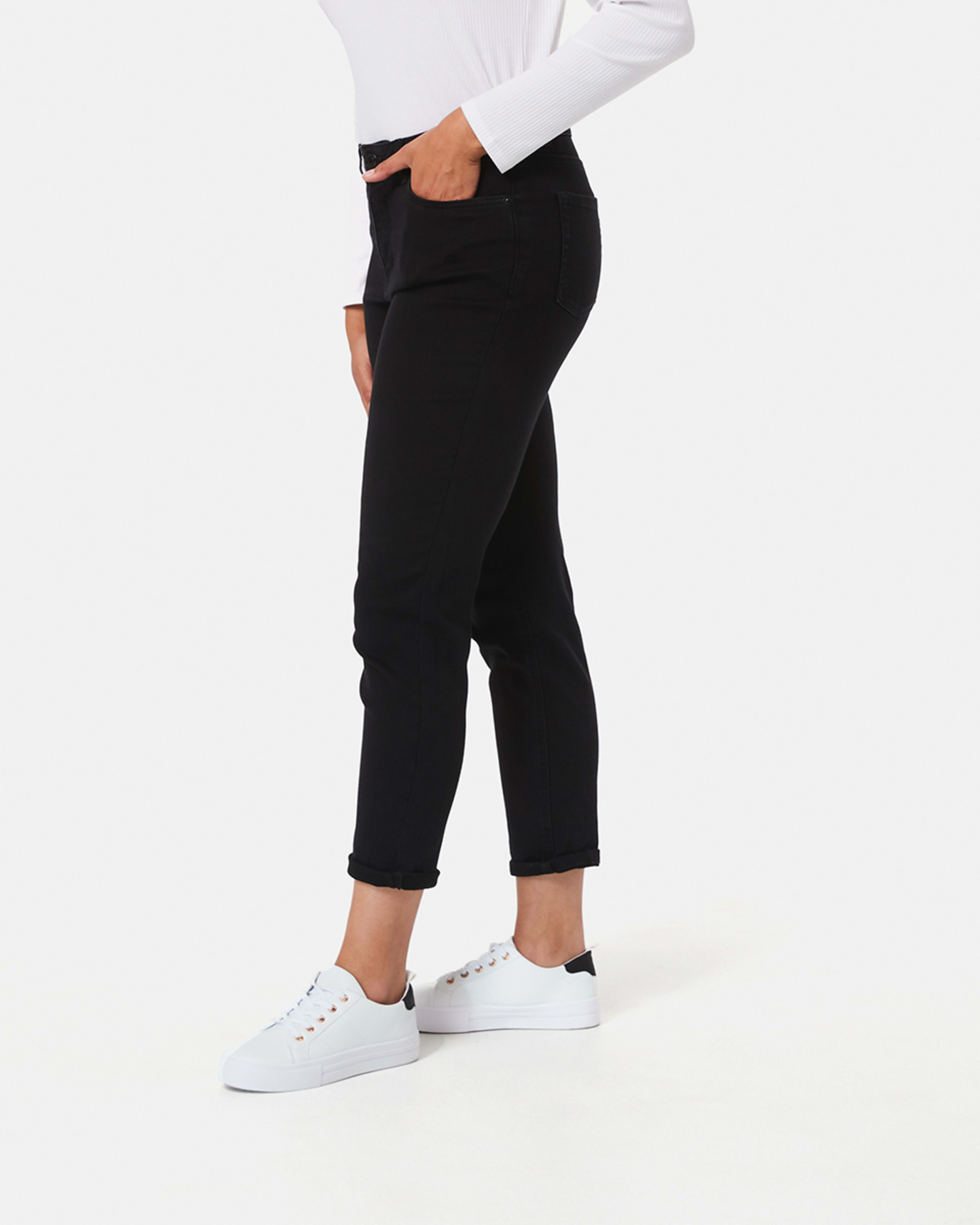 2 Boyfriend Jeans Black Wash, 2 of 4
