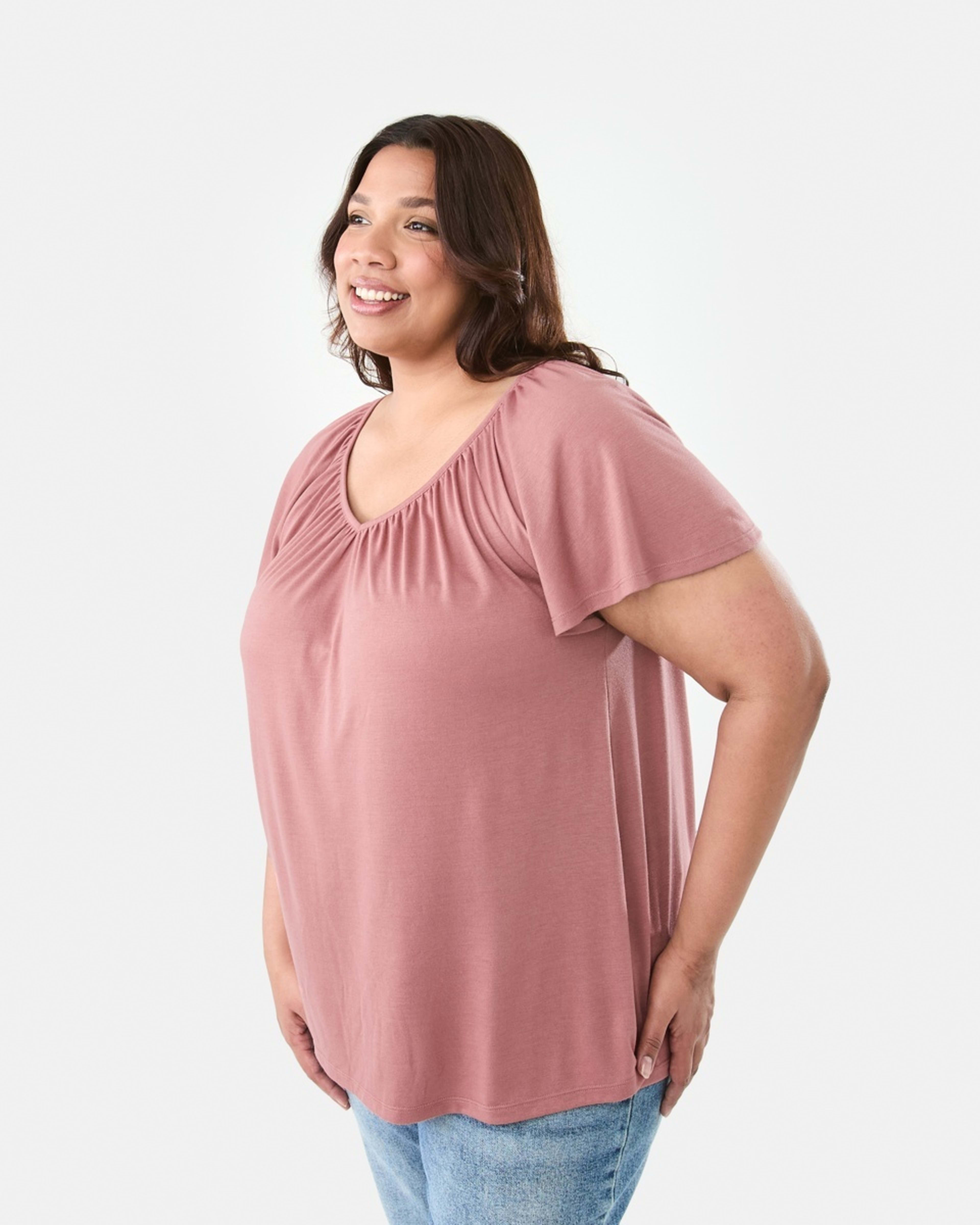 2 Curve Short Flutter Sleeve T-shirt Soft Red, 2 of 5