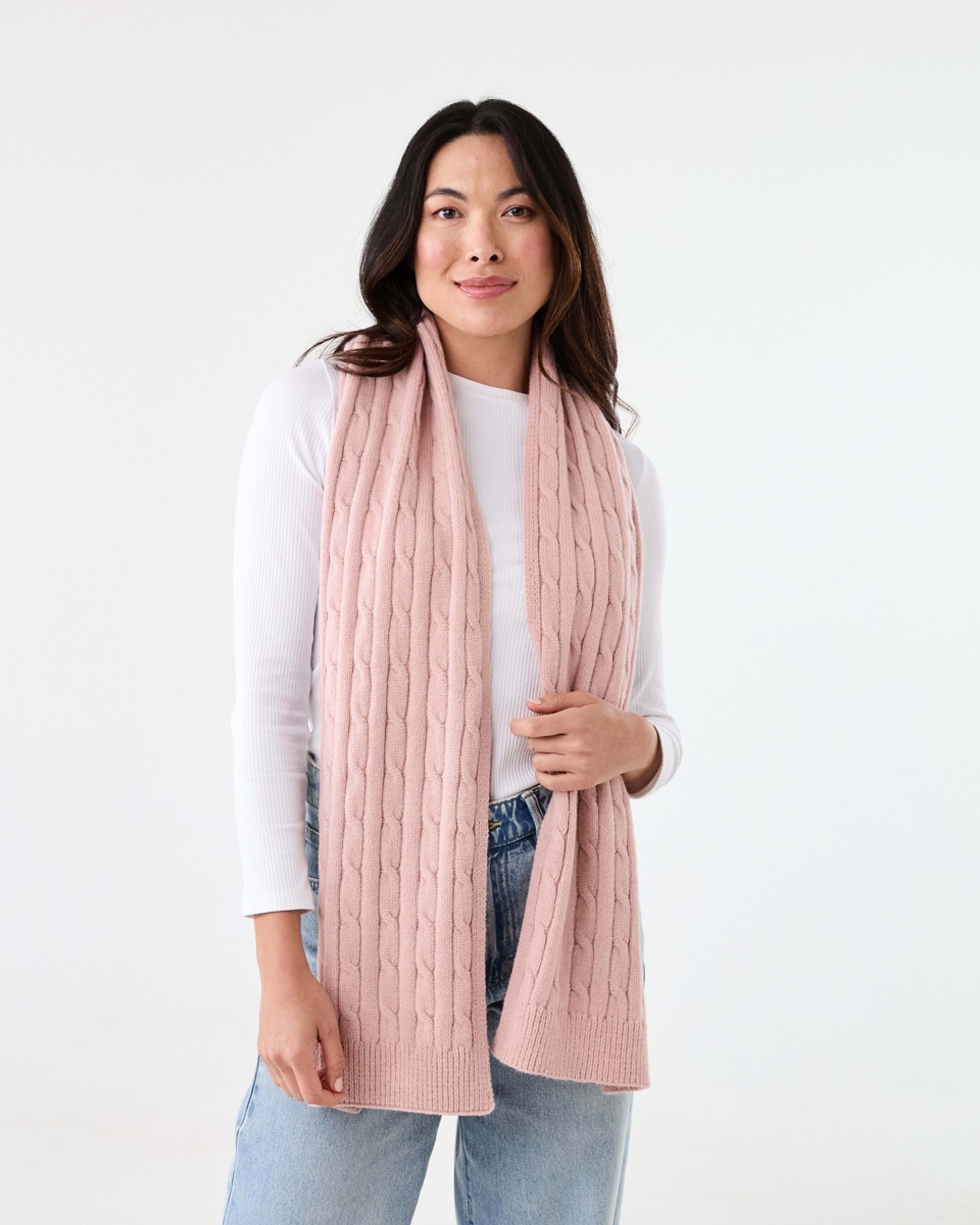 3 Cable Scarf Rose Pink, 3 of 3