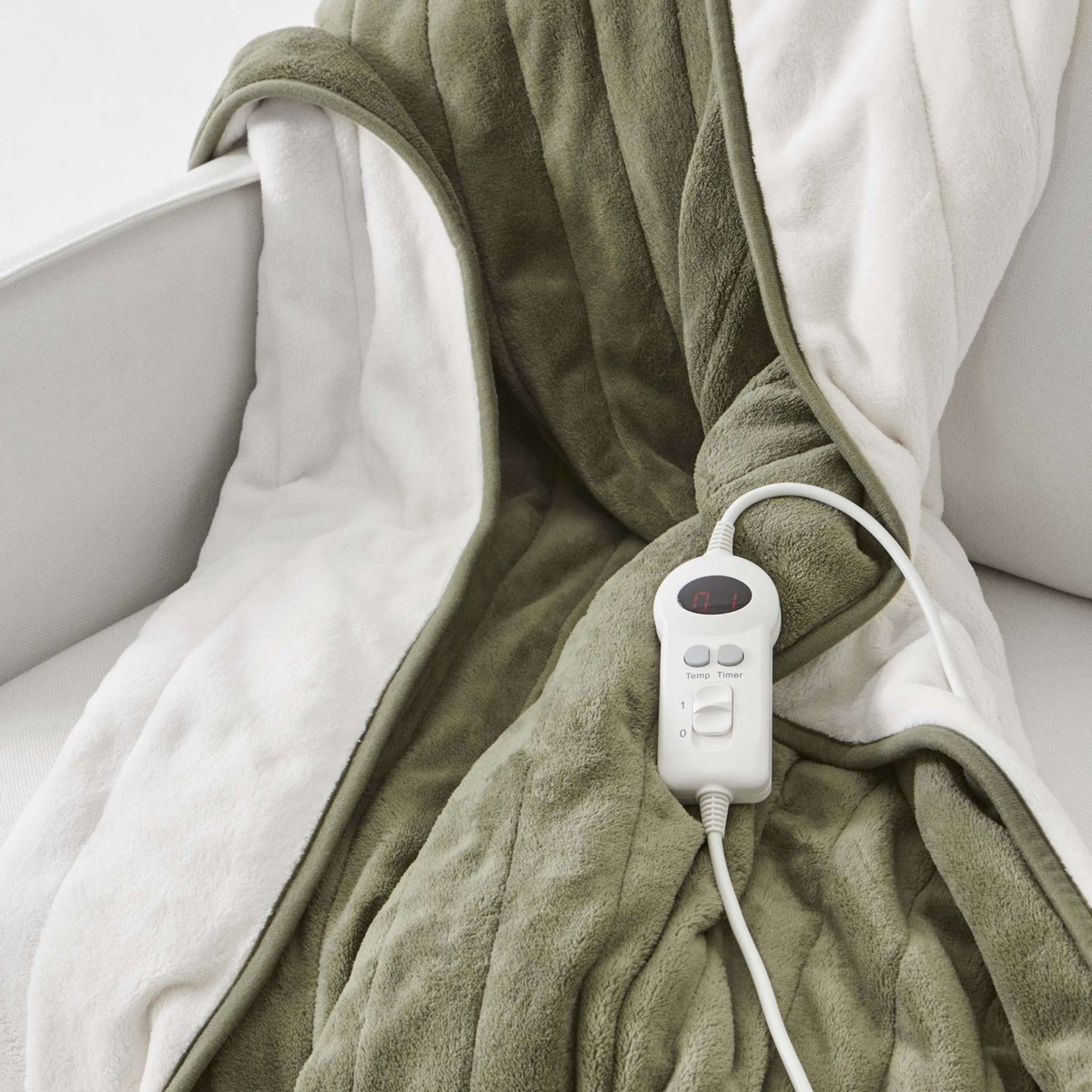 Heated Throw Green and Cream Kmart NZ
