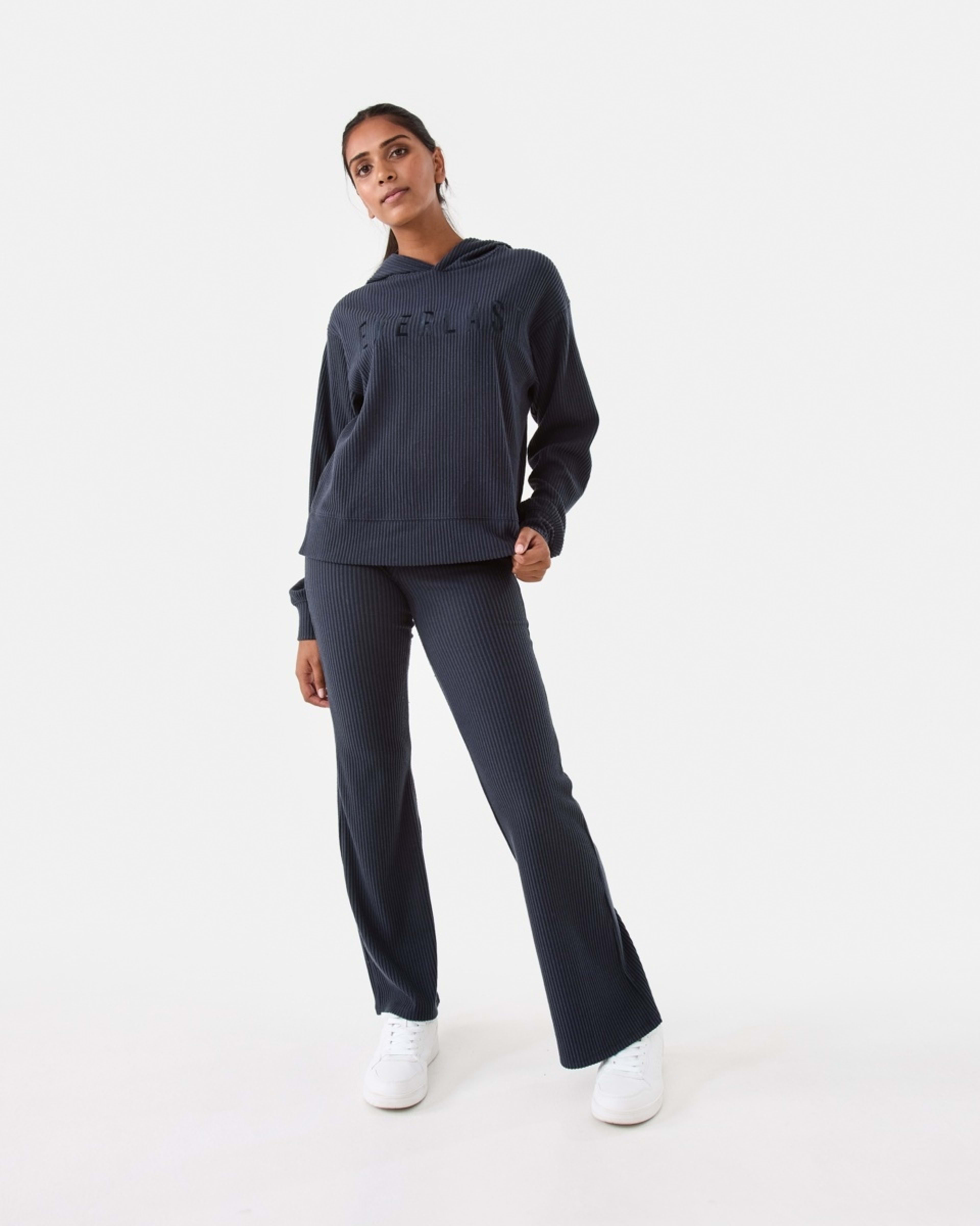 2 Everlast Womens Ribbed Luxe Flare Trackpants Wshed Navy, 2 of 5
