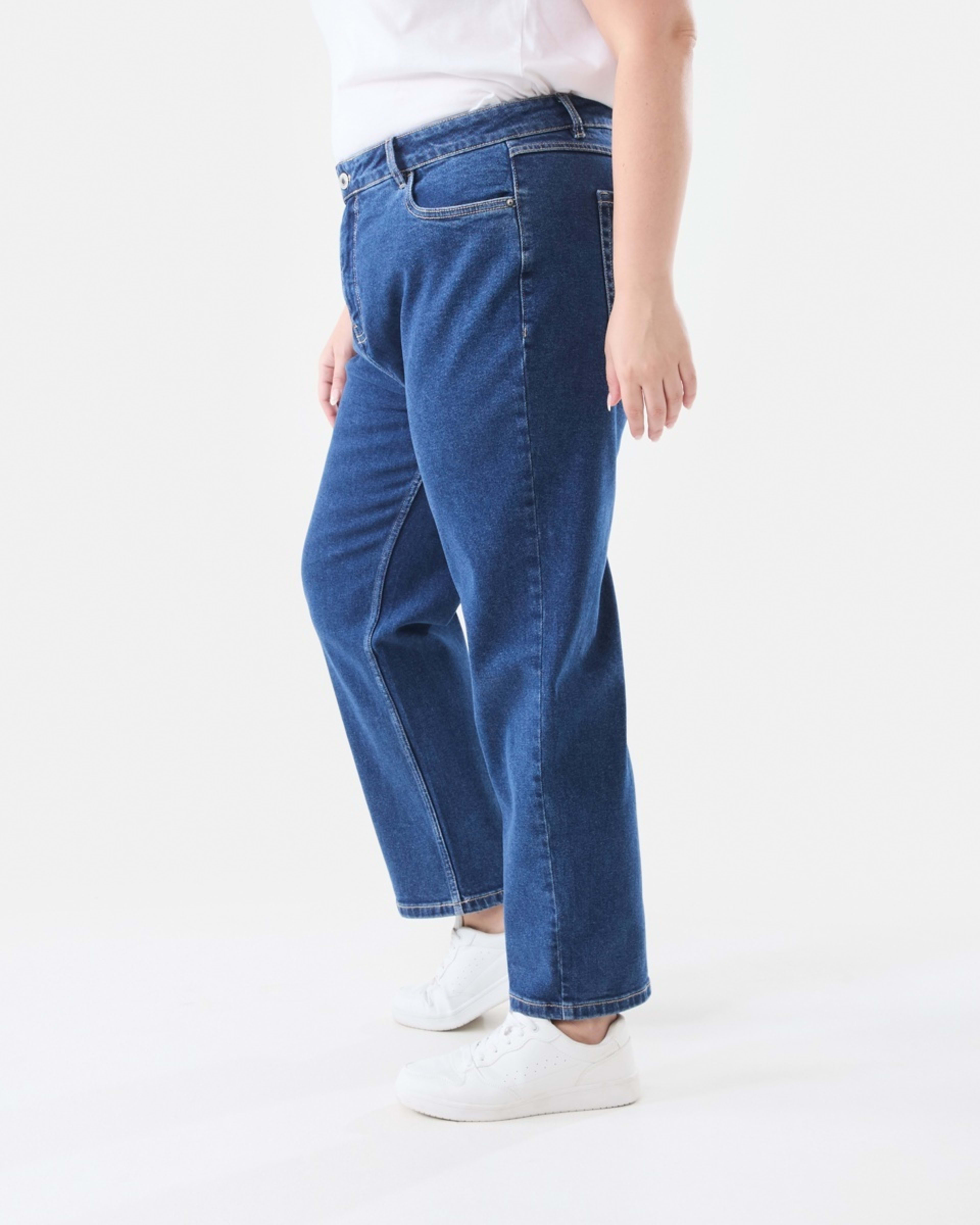 2 Curve Mum Jeans Mid Wash, 2 of 6