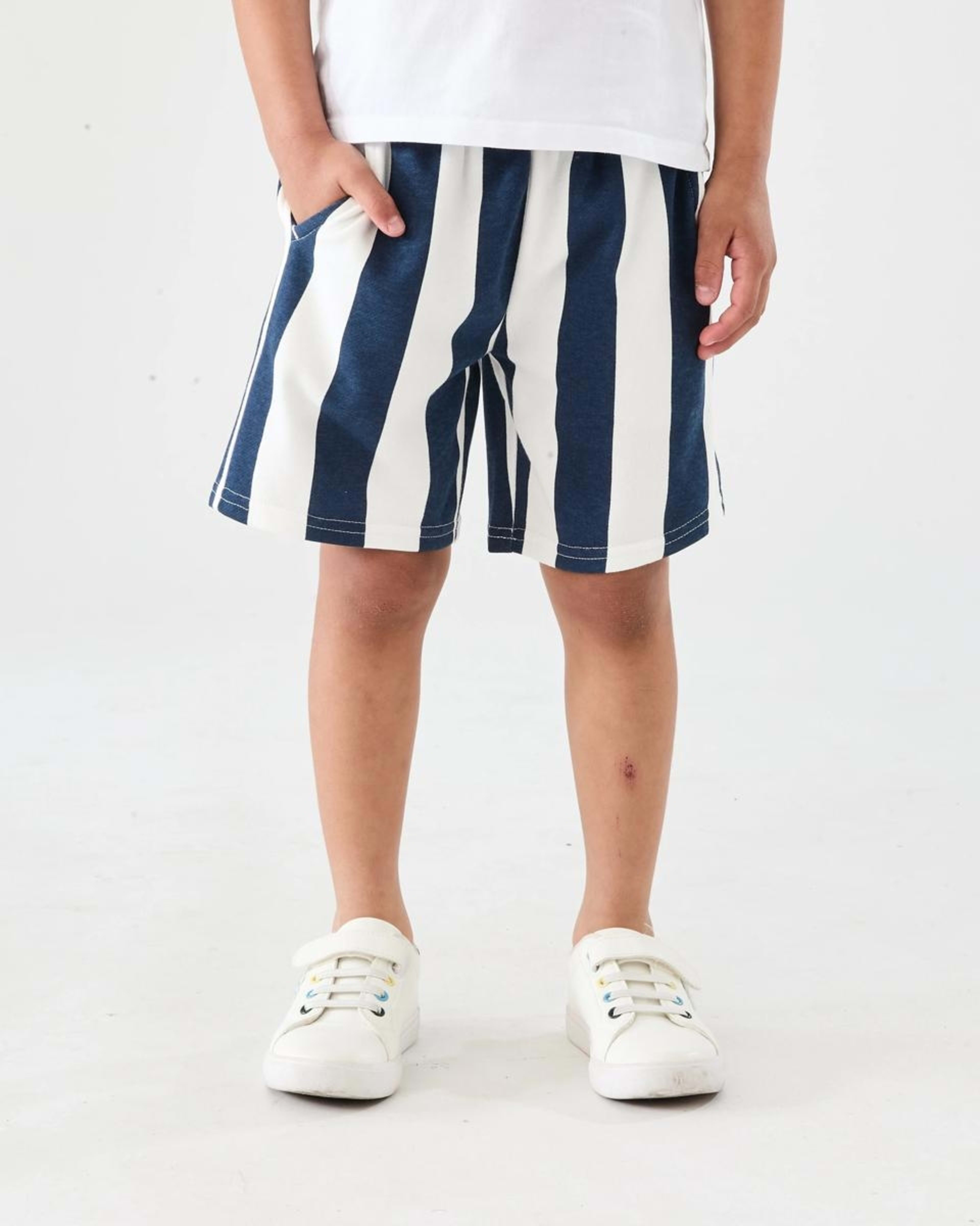 1 Bold Stripe Shorts Nvy Stripe, 1 of 6