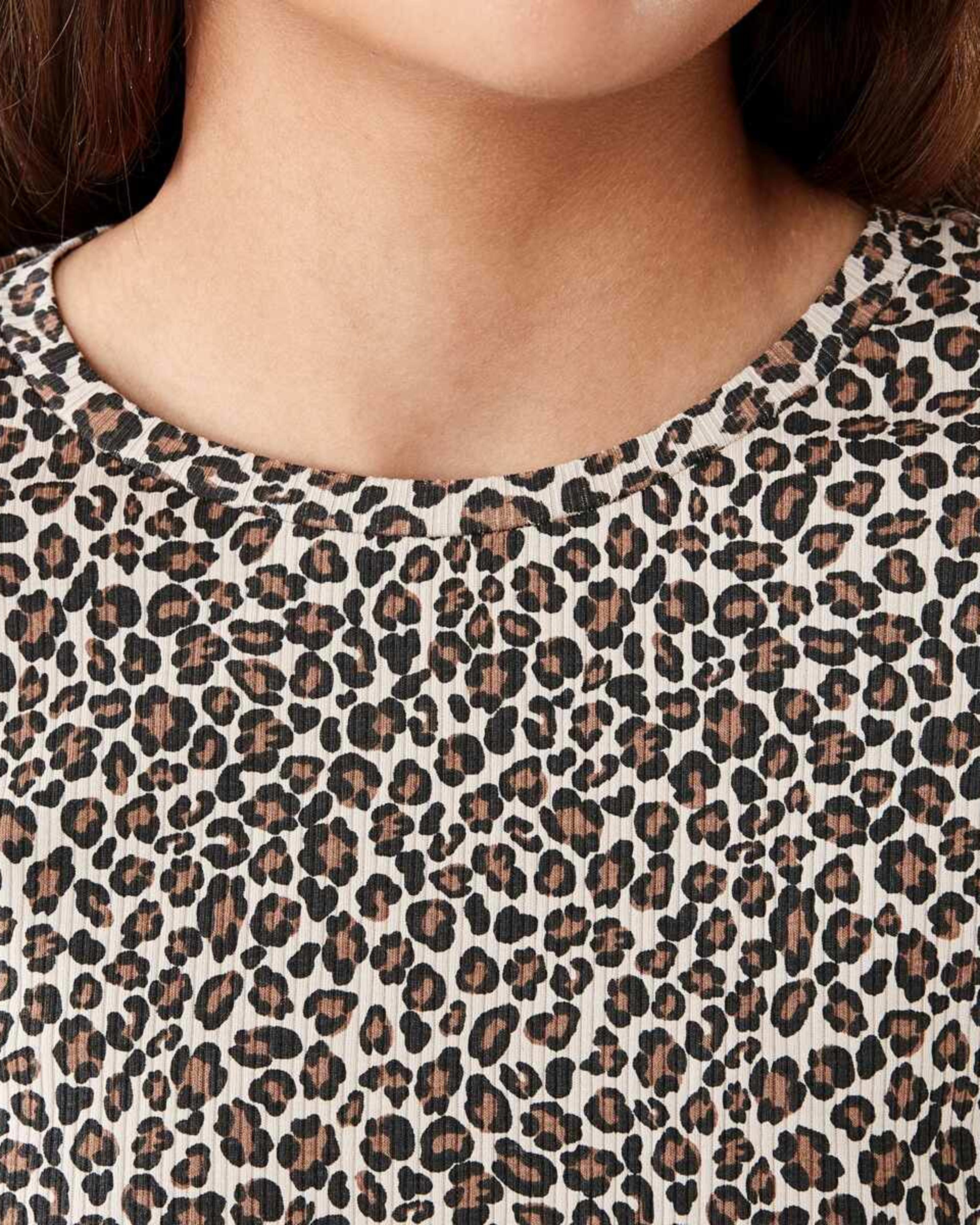 4 Short Sleeve Rib T-shirt Feline Charm Sandshell Beige, 4 of 8