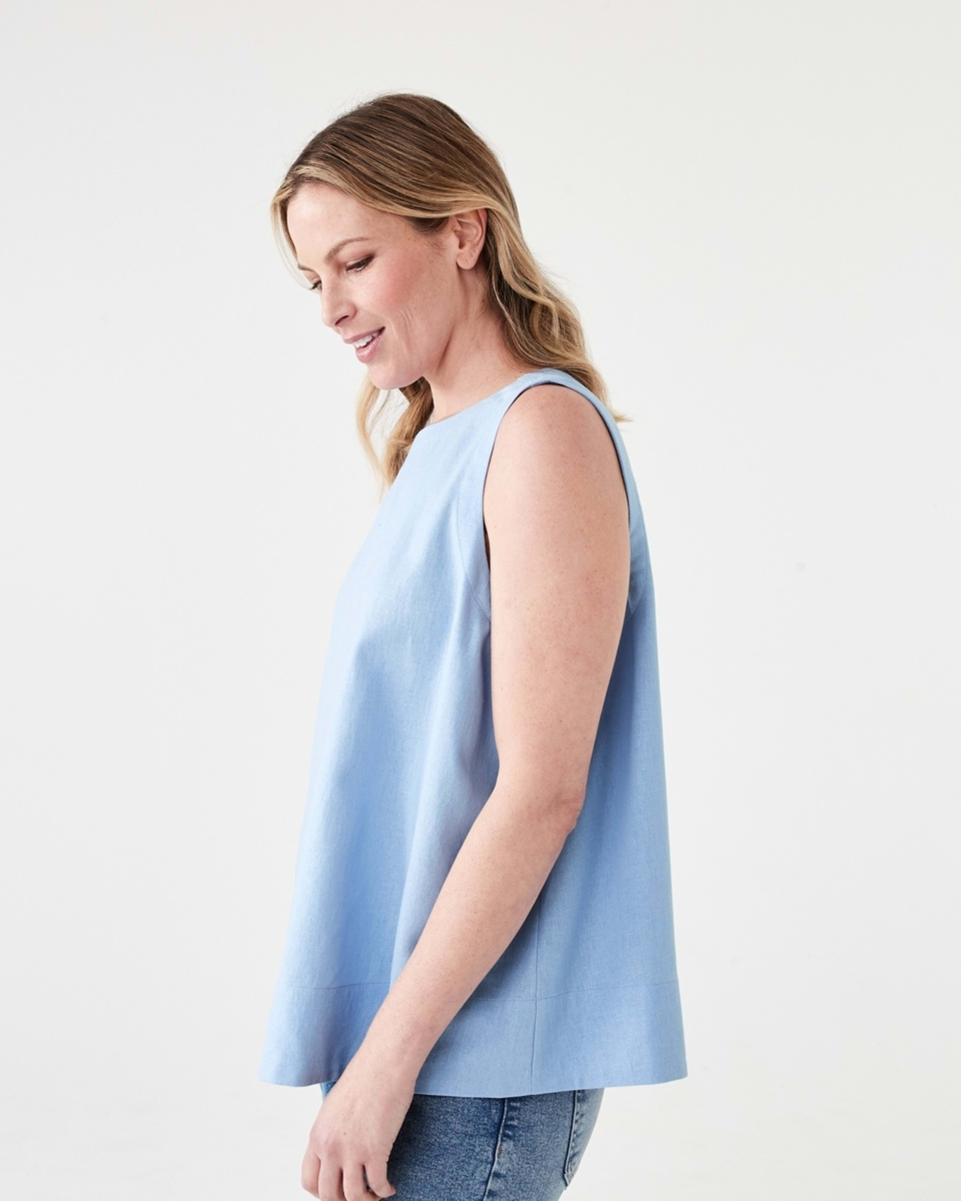 2 Sleeveless Linen Blend Swing Tank BRUNI BLUE, 2 of 5