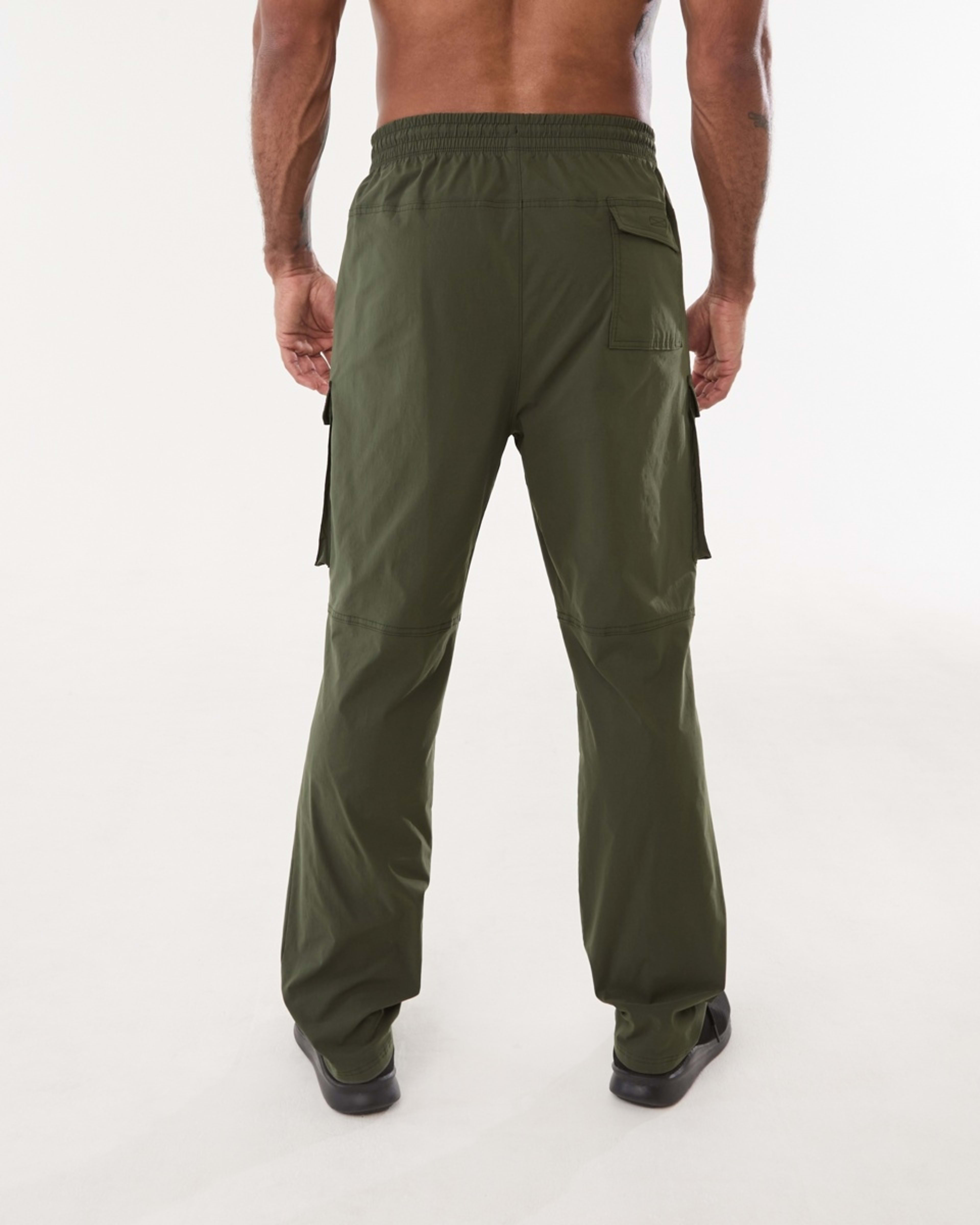 3 Active Mens Woven Cargo Pants DEEPEST GREEN, 3 of 6